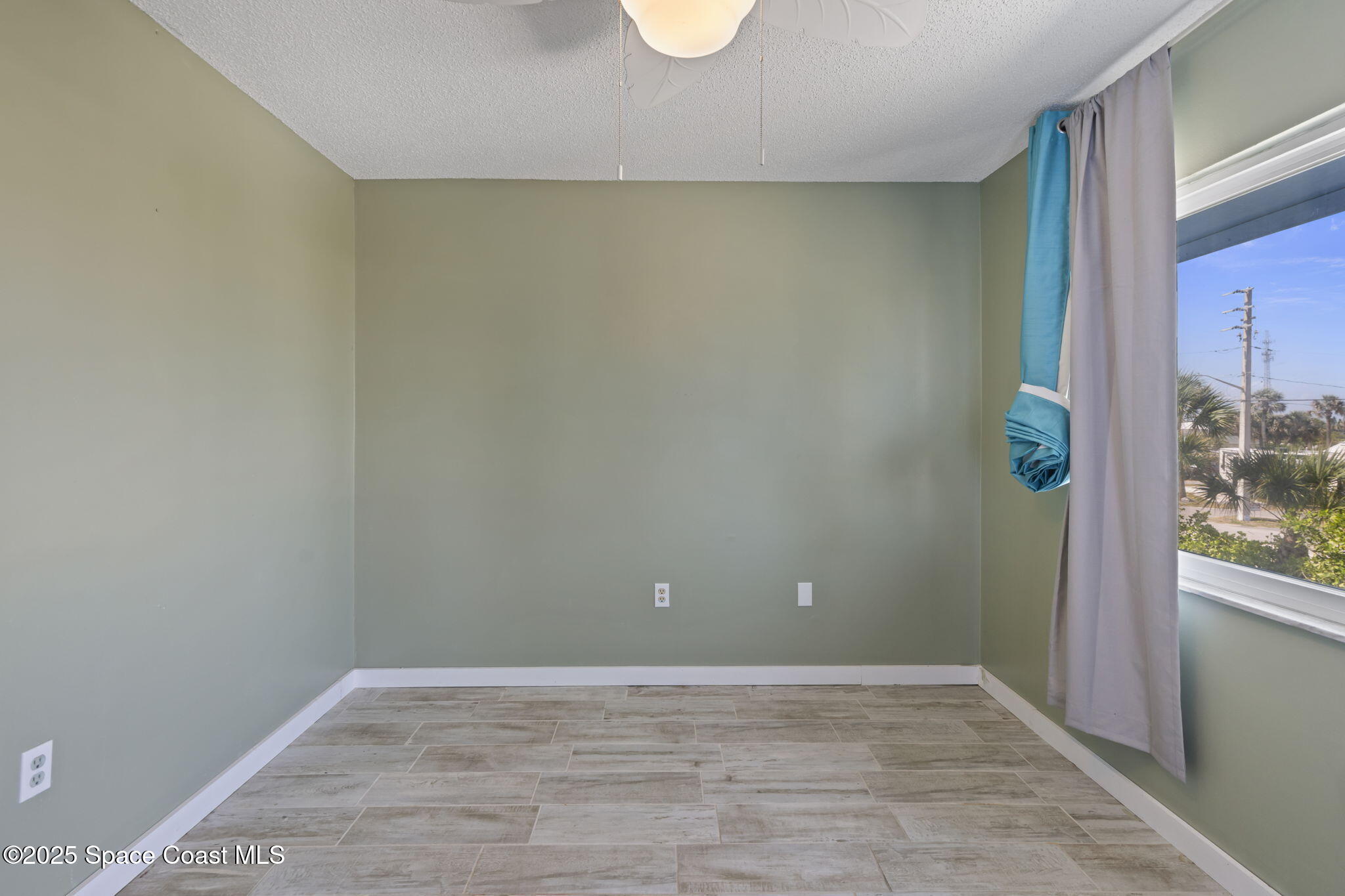 2589 S Highway A1a, 105