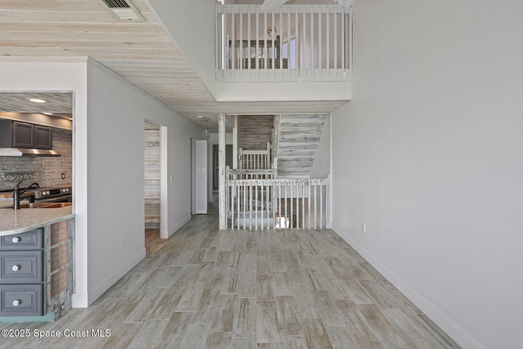 2589 S Highway A1a, 105