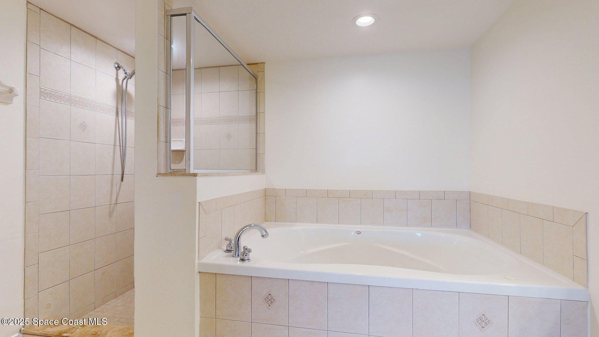210 24th Street 302