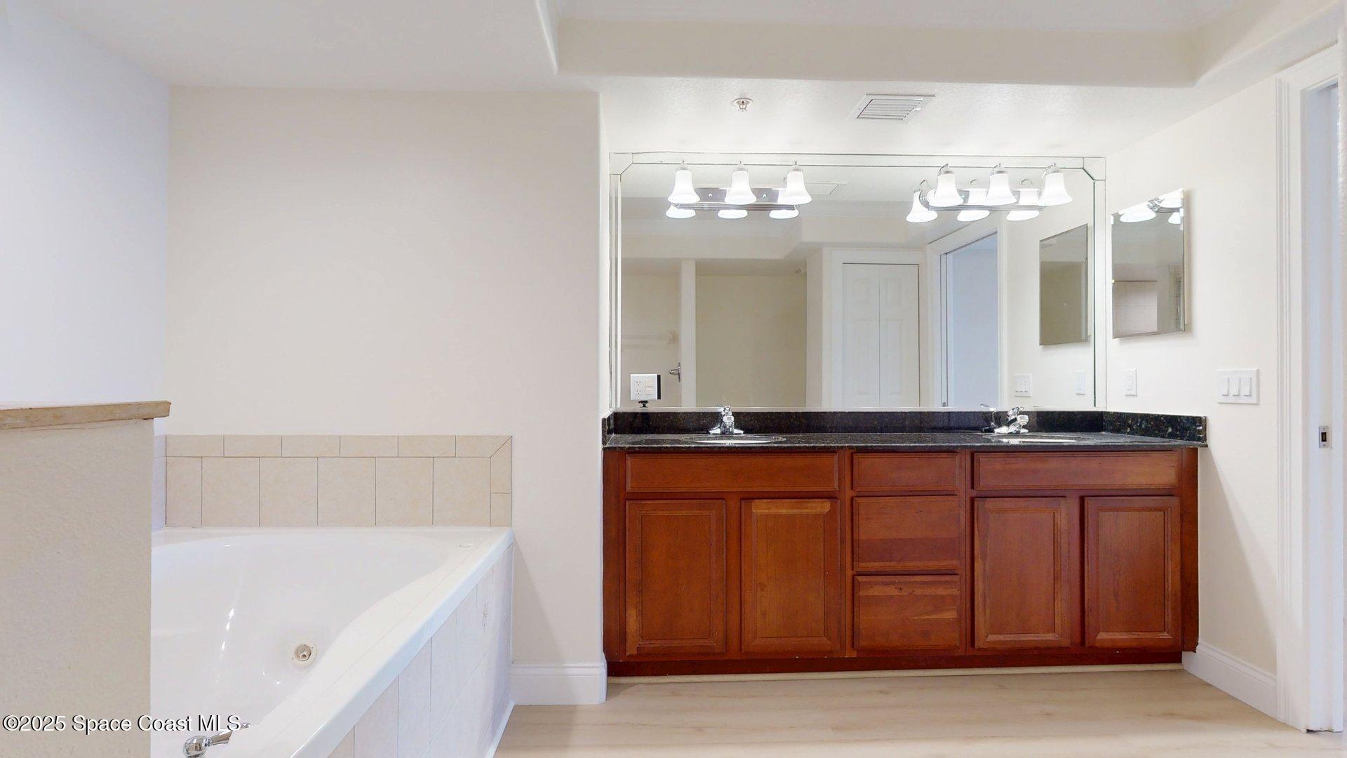 210 24th Street 302