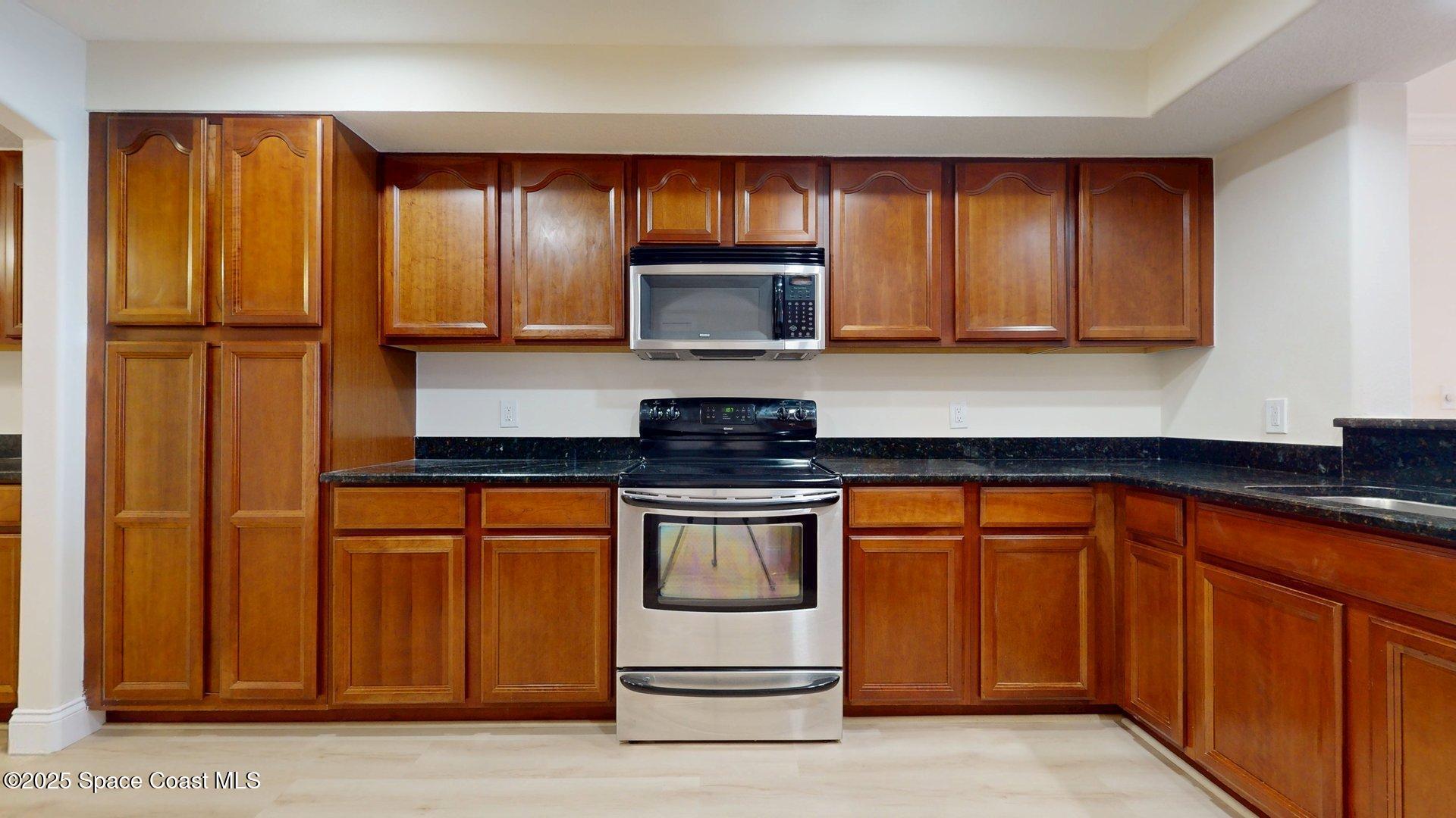 210 24th Street 302