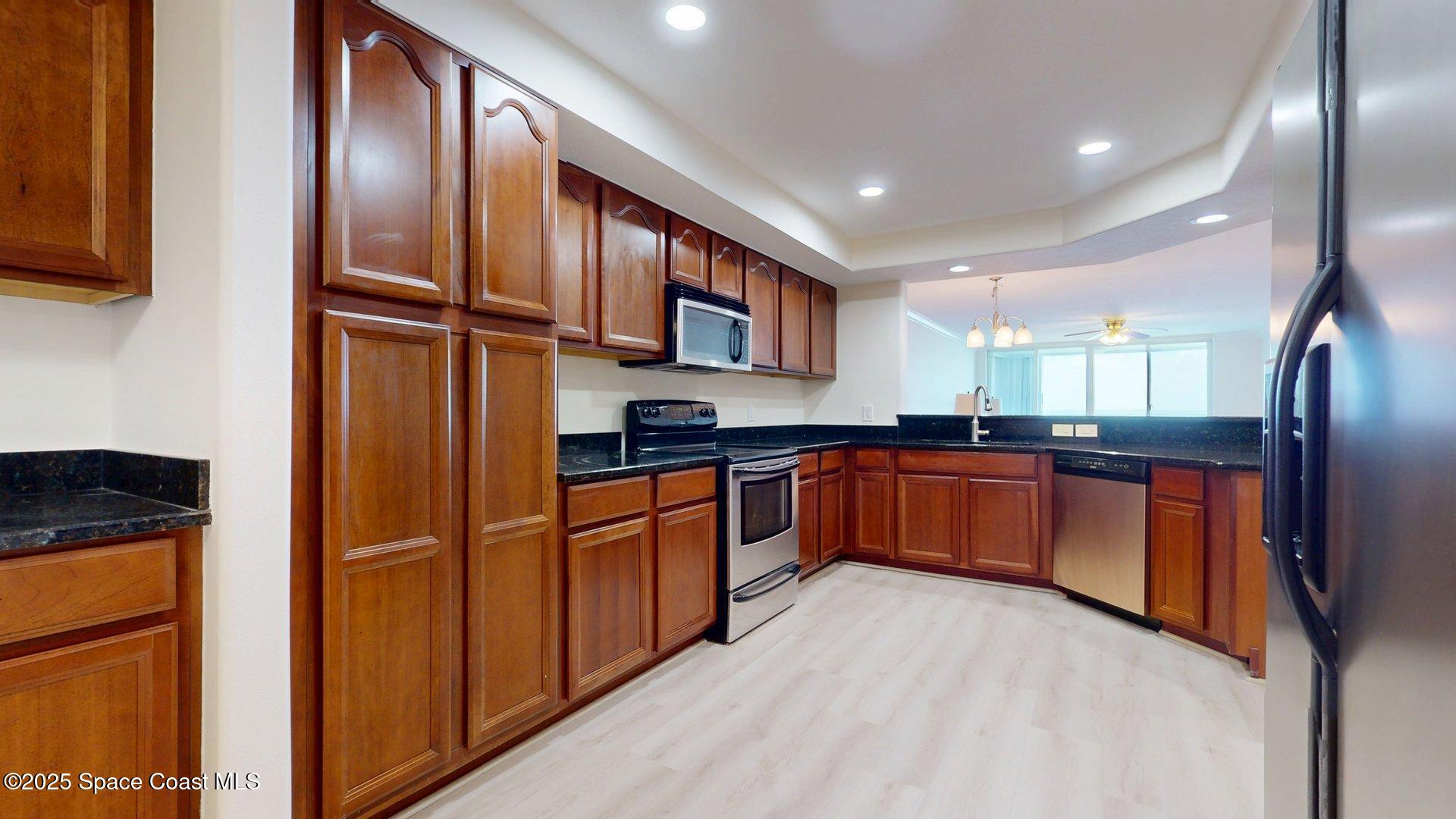 210 24th Street 302