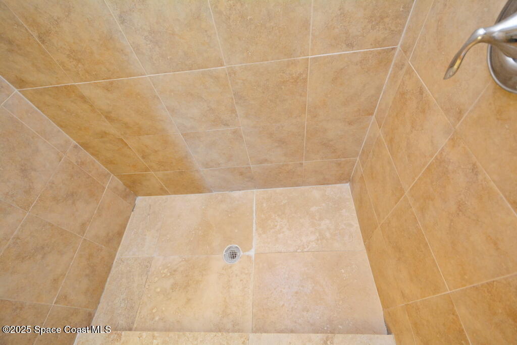 123 Lancha Circle, 101