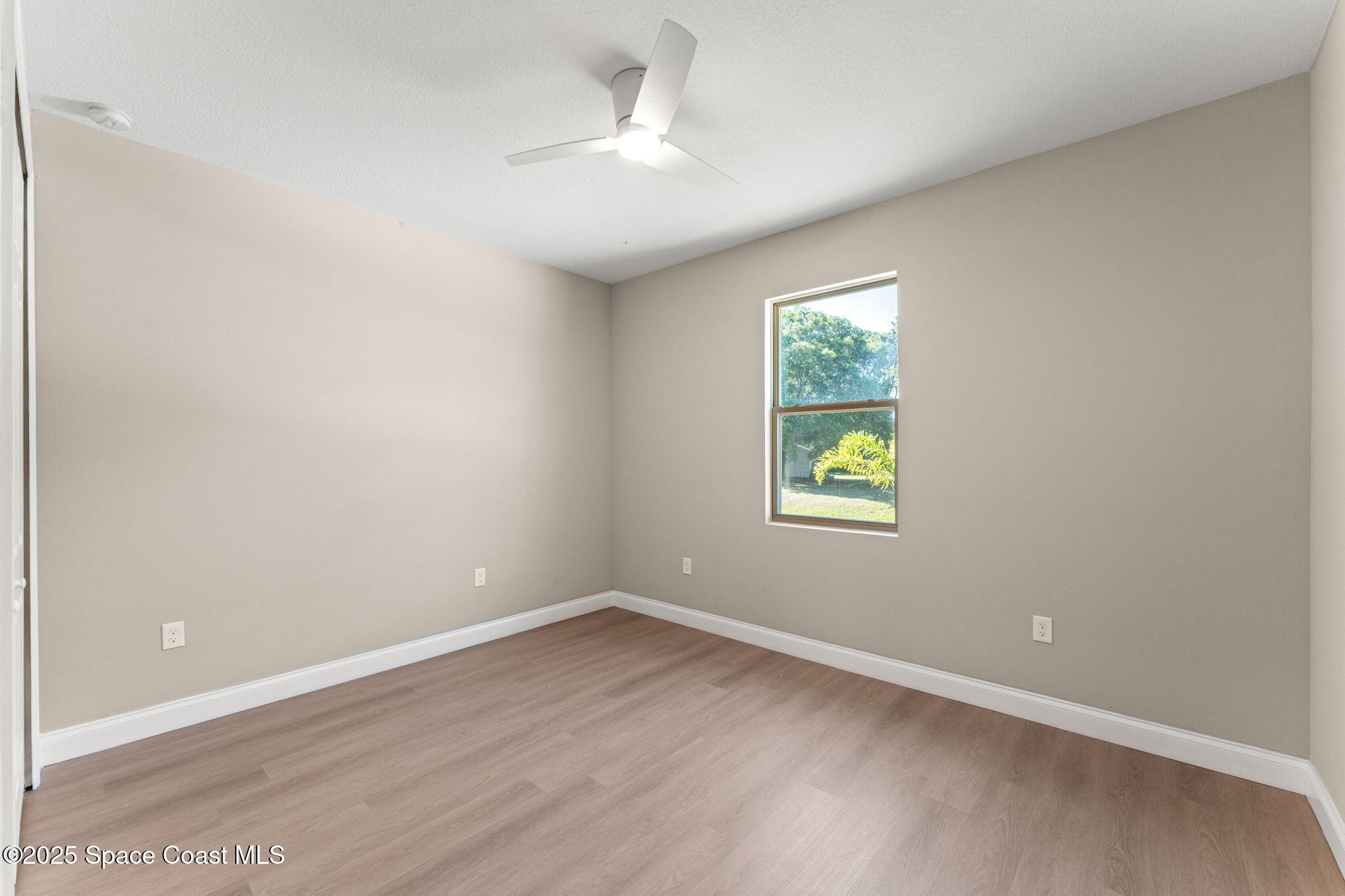 563 Holmes Avenue NW