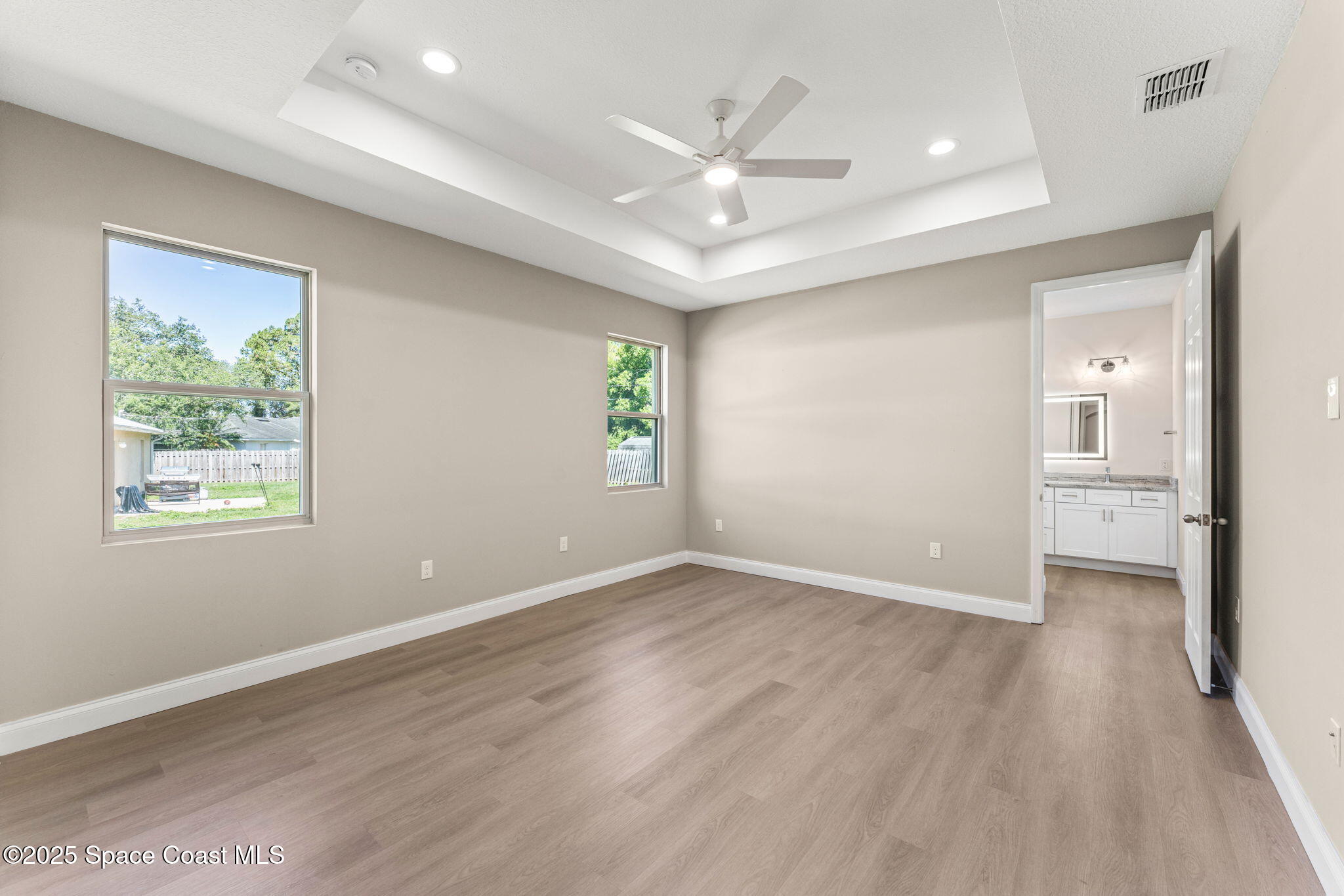 563 Holmes Avenue NW