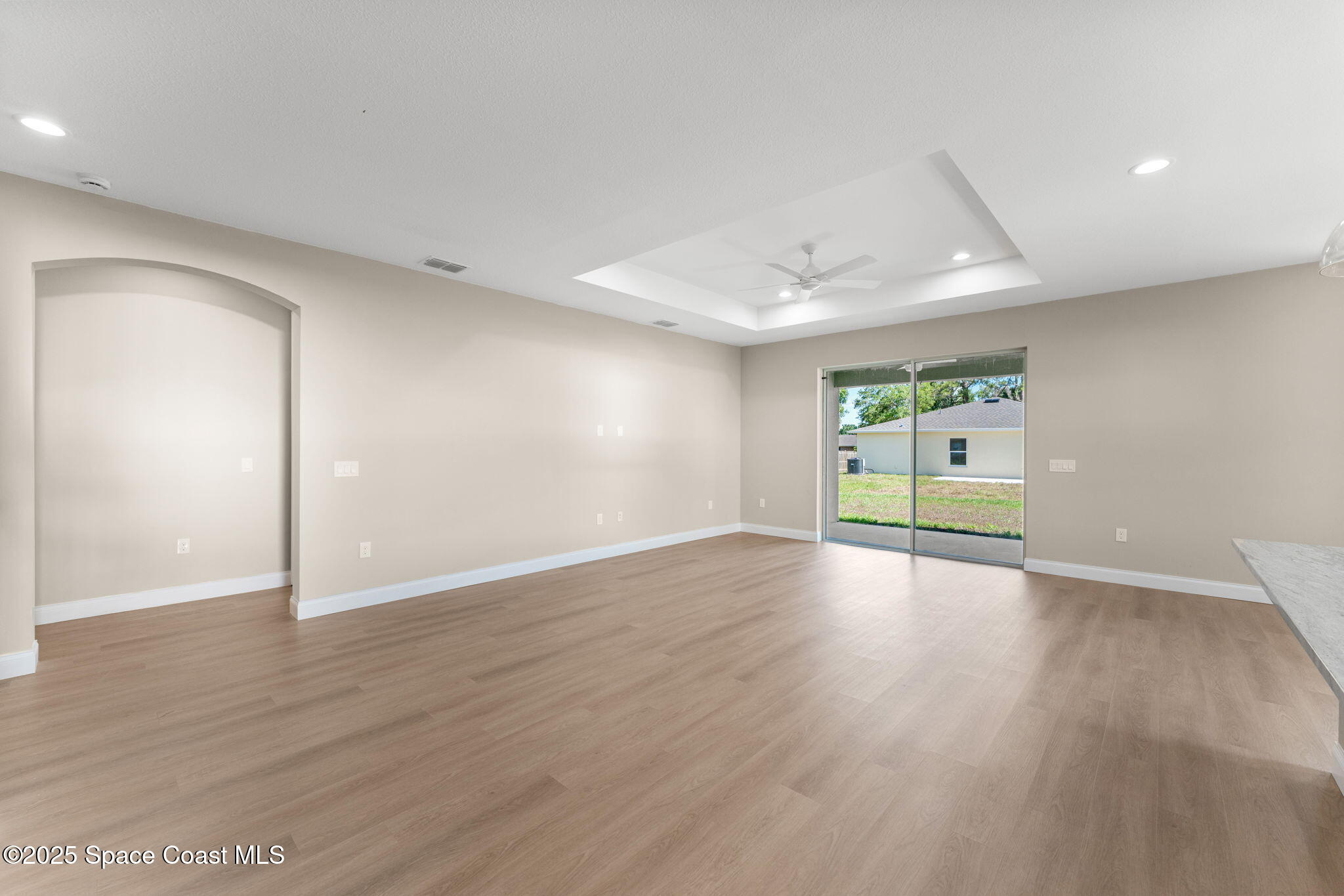 563 Holmes Avenue NW