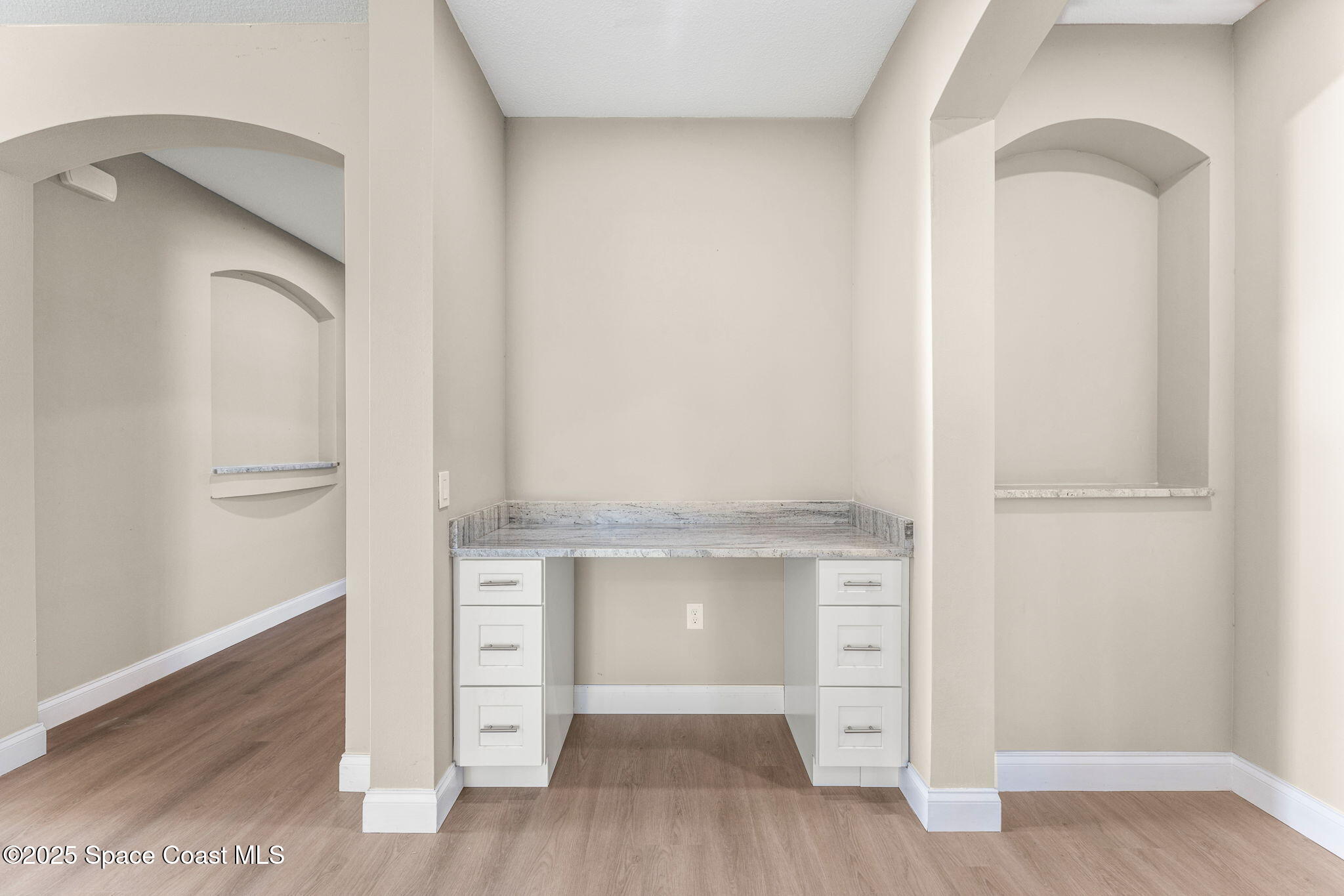 563 Holmes Avenue NW
