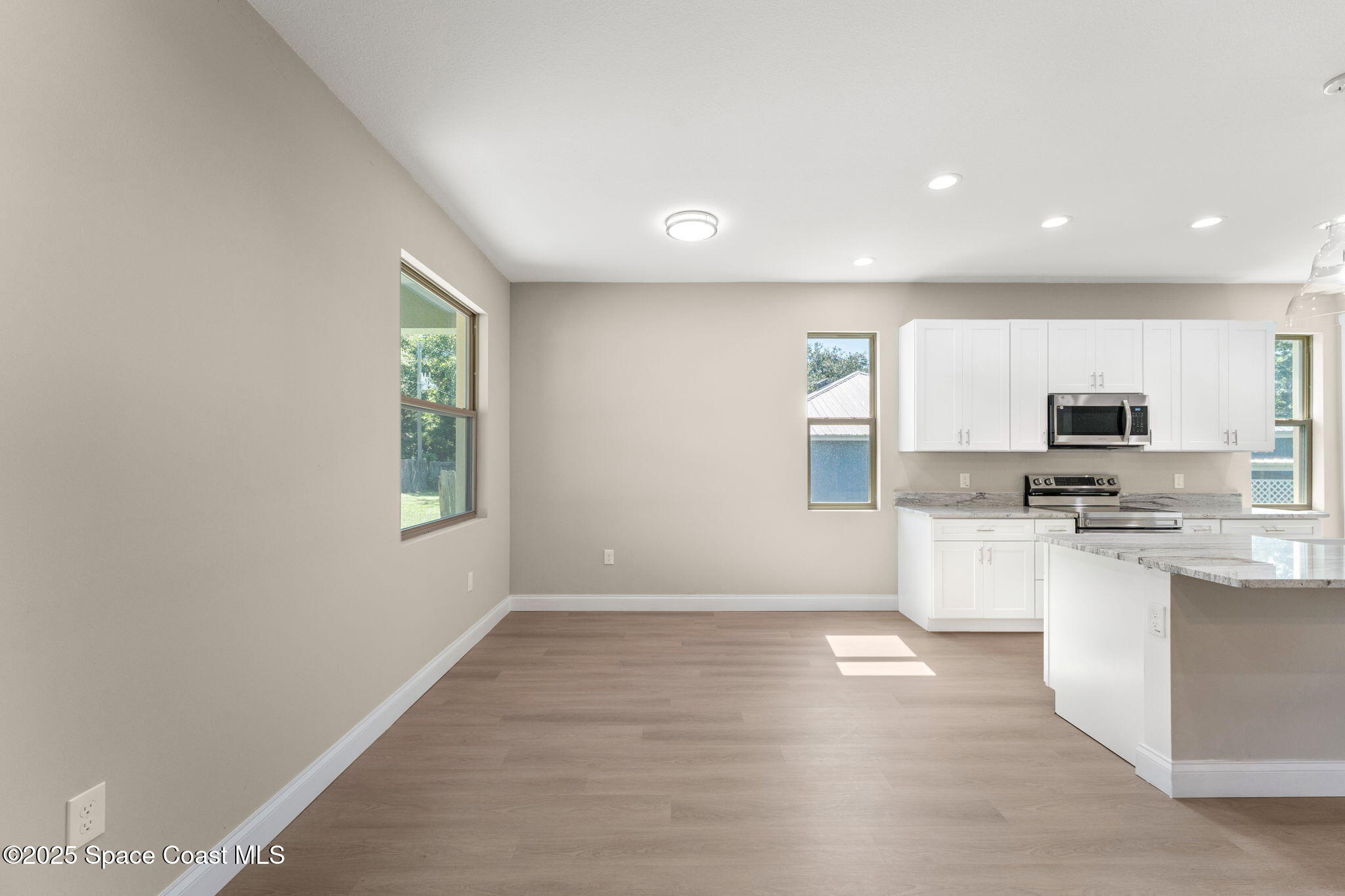 563 Holmes Avenue NW