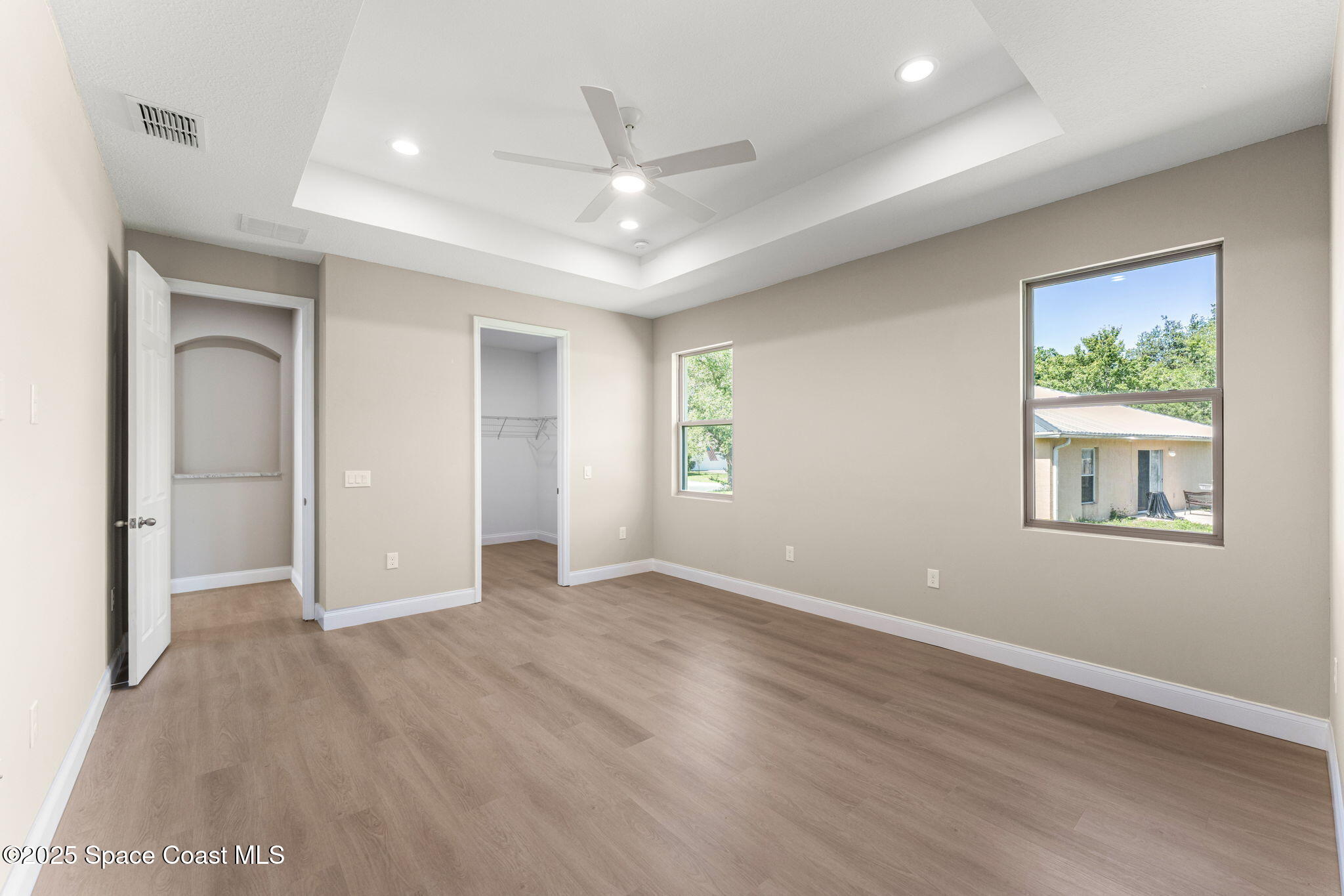 563 Holmes Avenue NW
