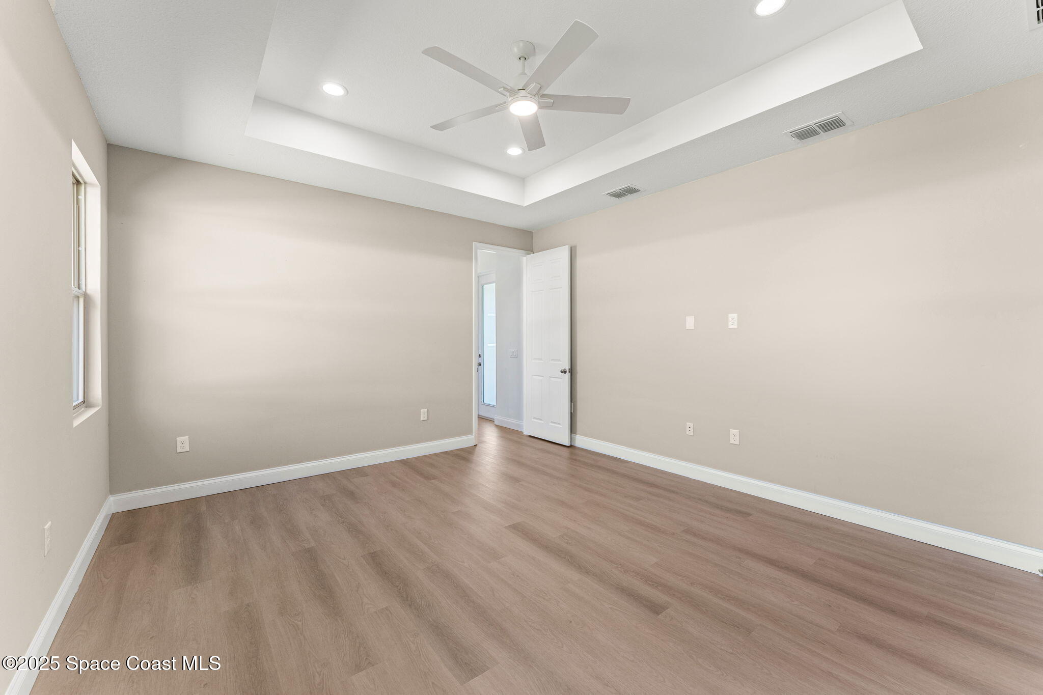 563 Holmes Avenue NW