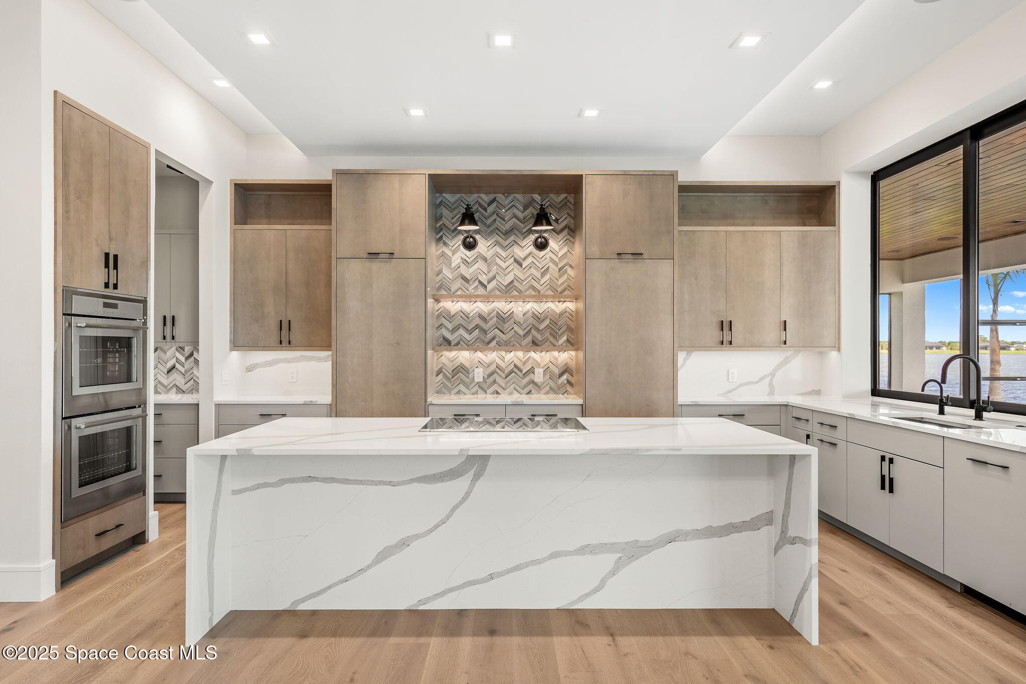 3717 Upper Floridian Way