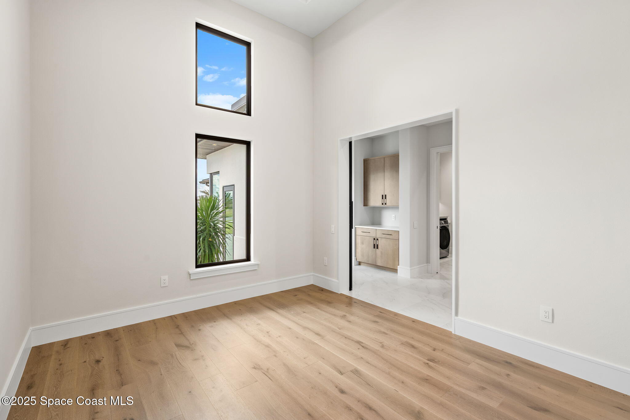 3717 Upper Floridian Way