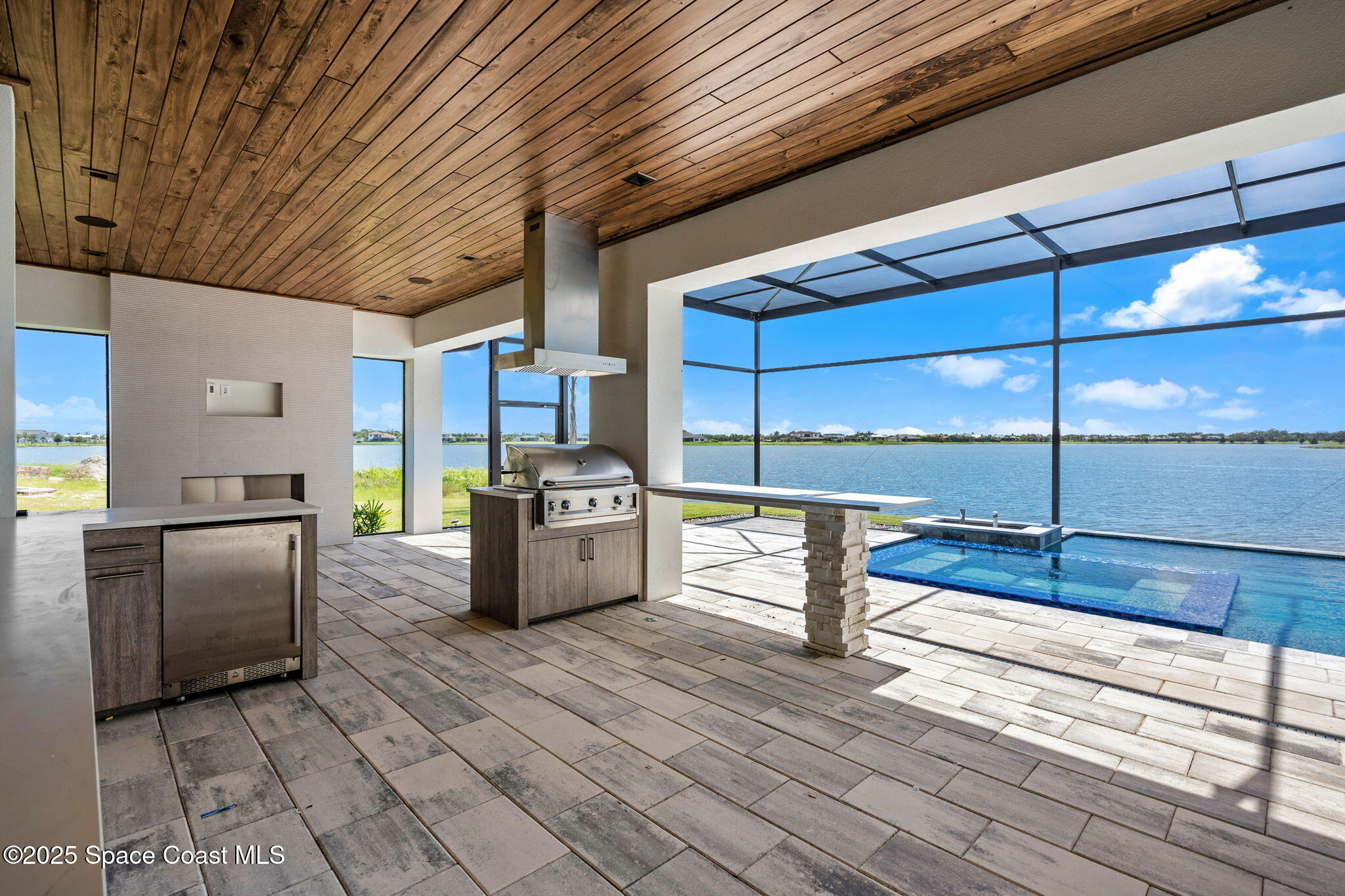 3717 Upper Floridian Way