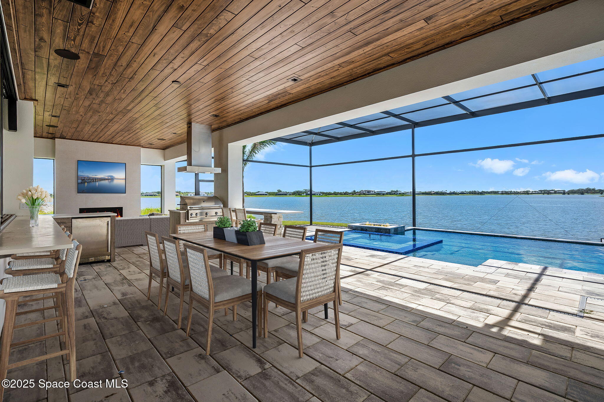 3717 Upper Floridian Way