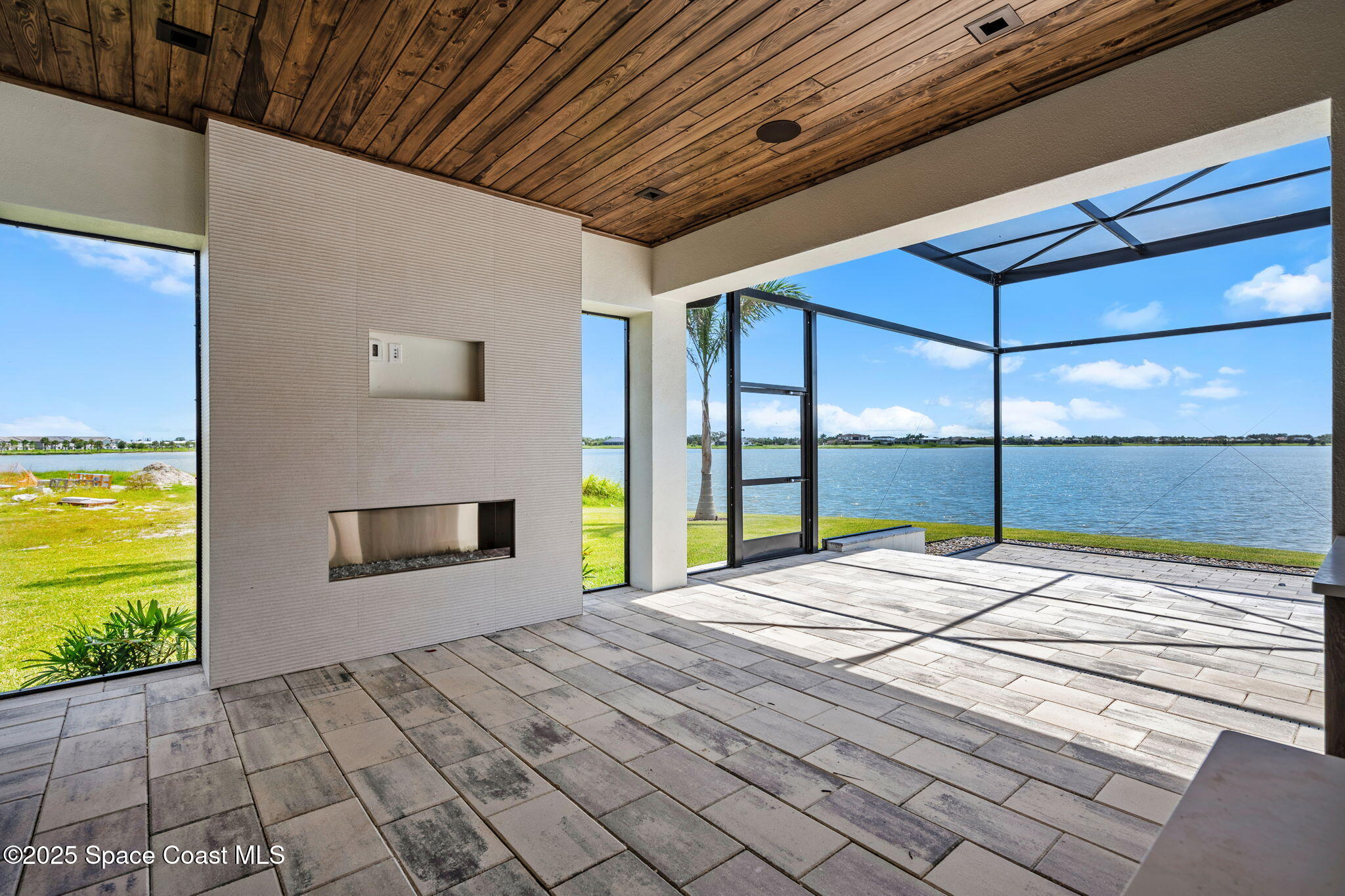3717 Upper Floridian Way