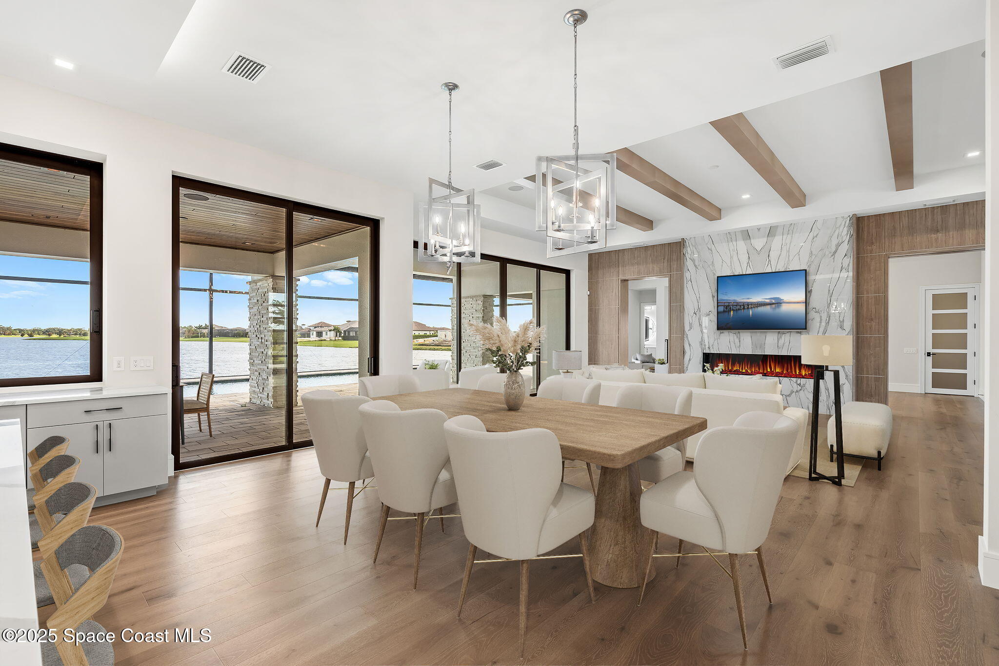 3717 Upper Floridian Way