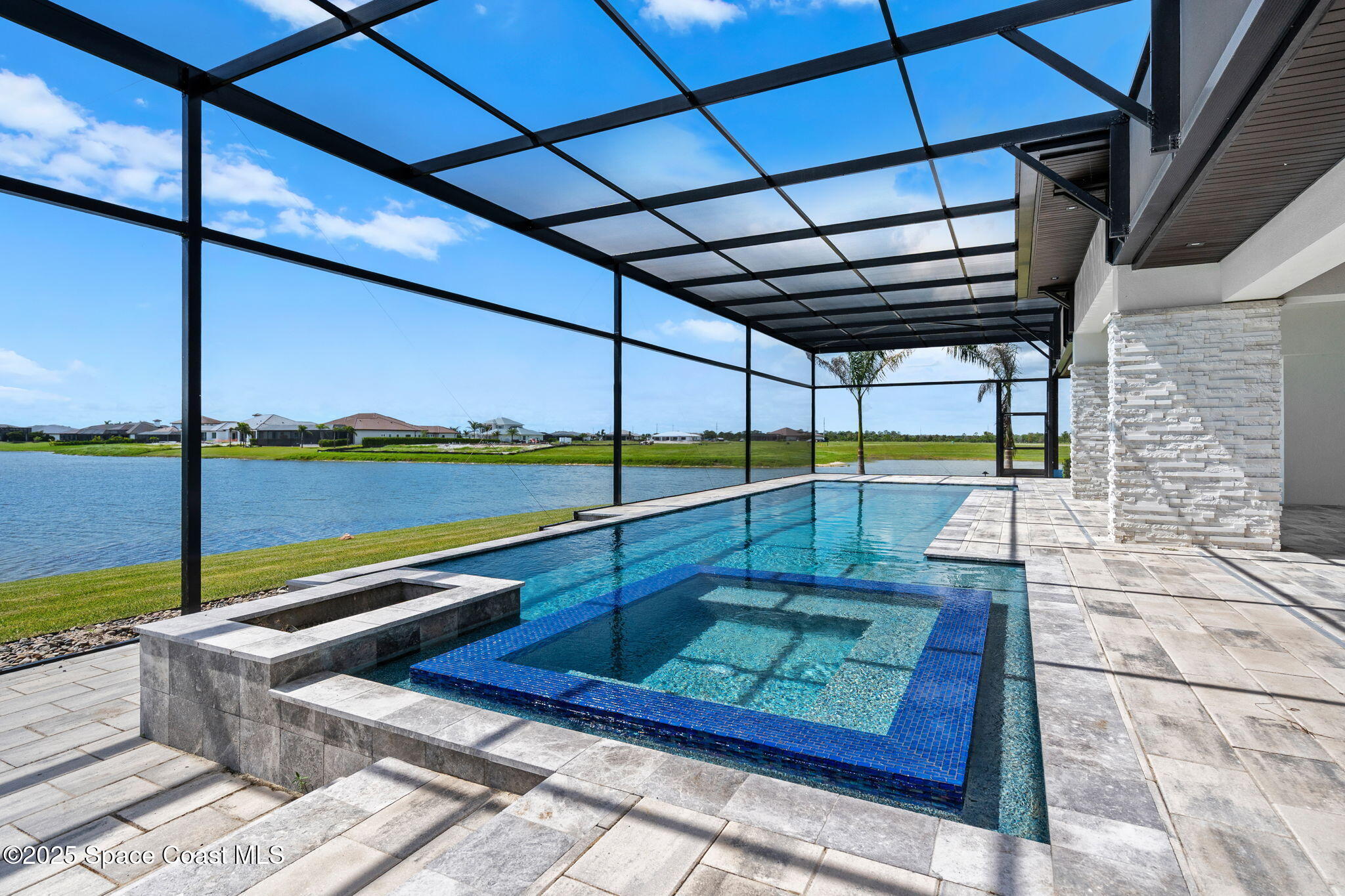 3717 Upper Floridian Way