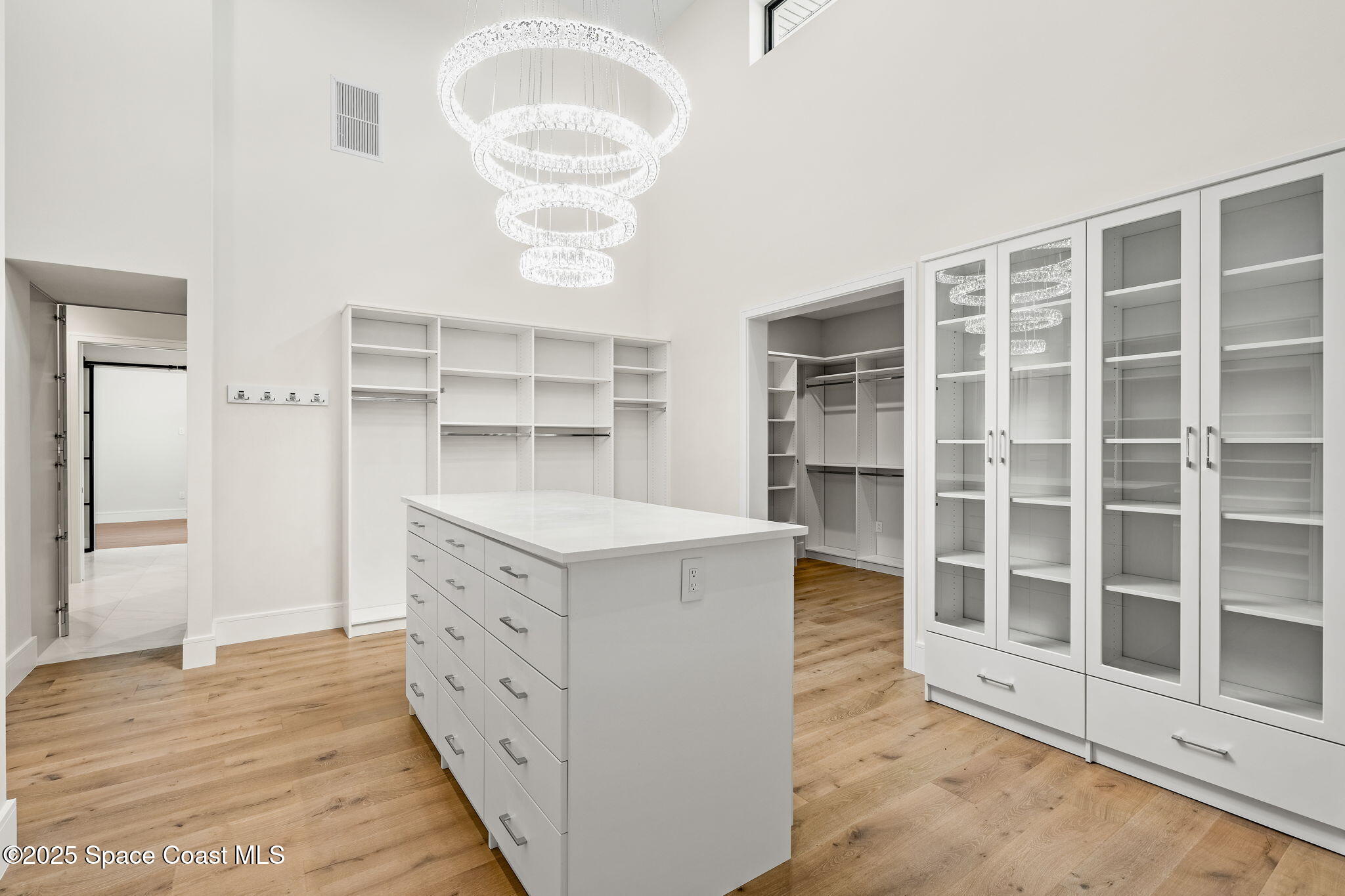 3717 Upper Floridian Way