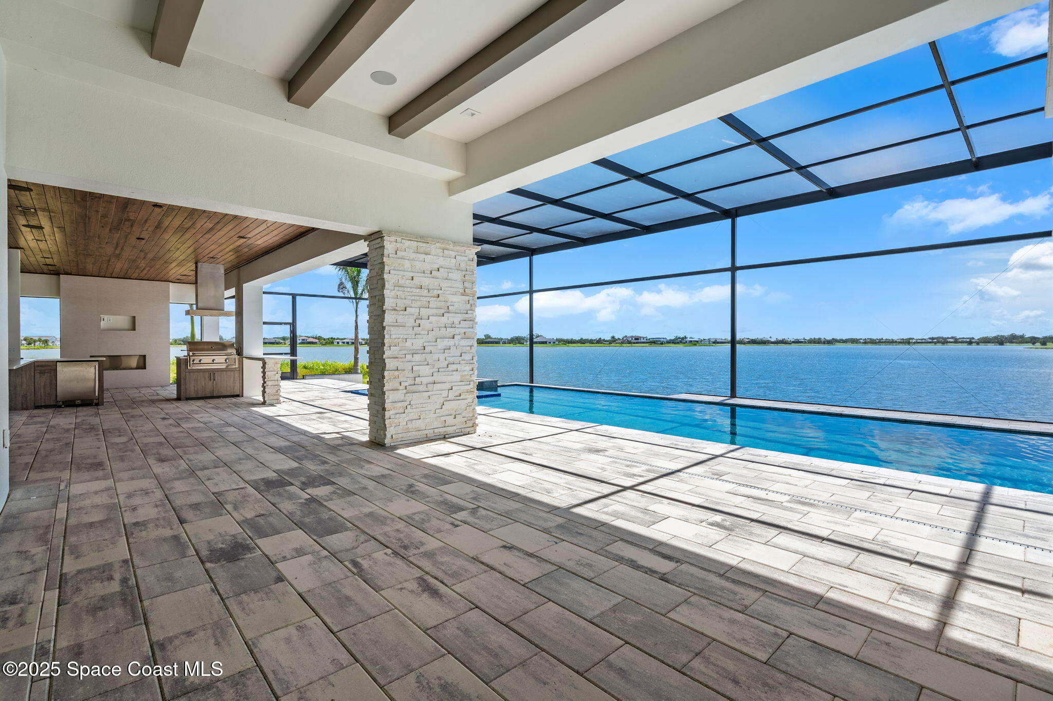 3717 Upper Floridian Way