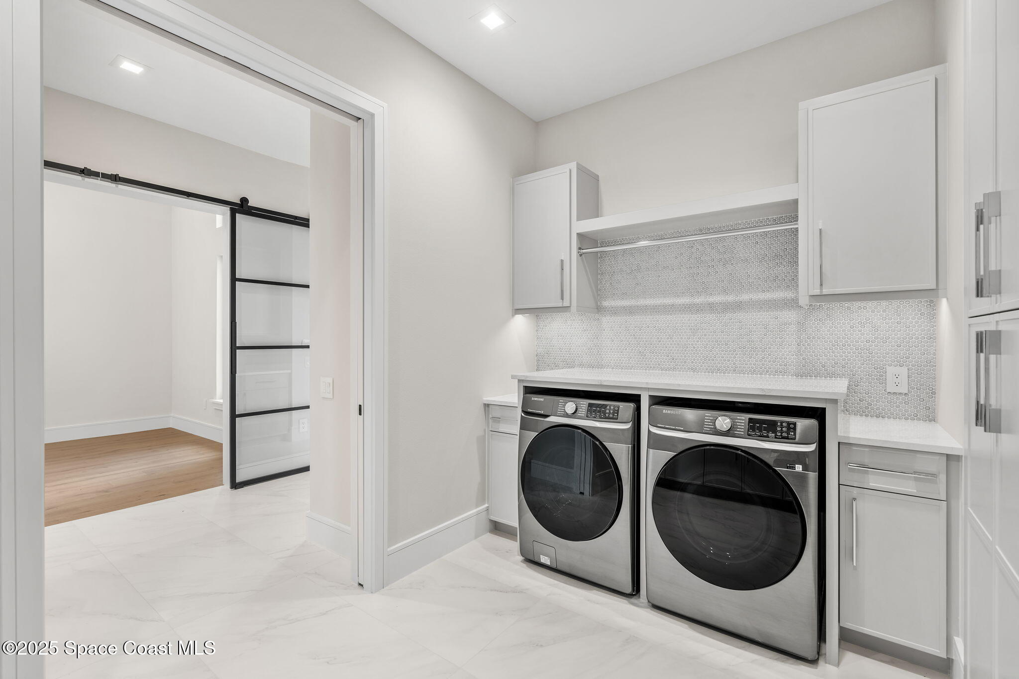 3717 Upper Floridian Way