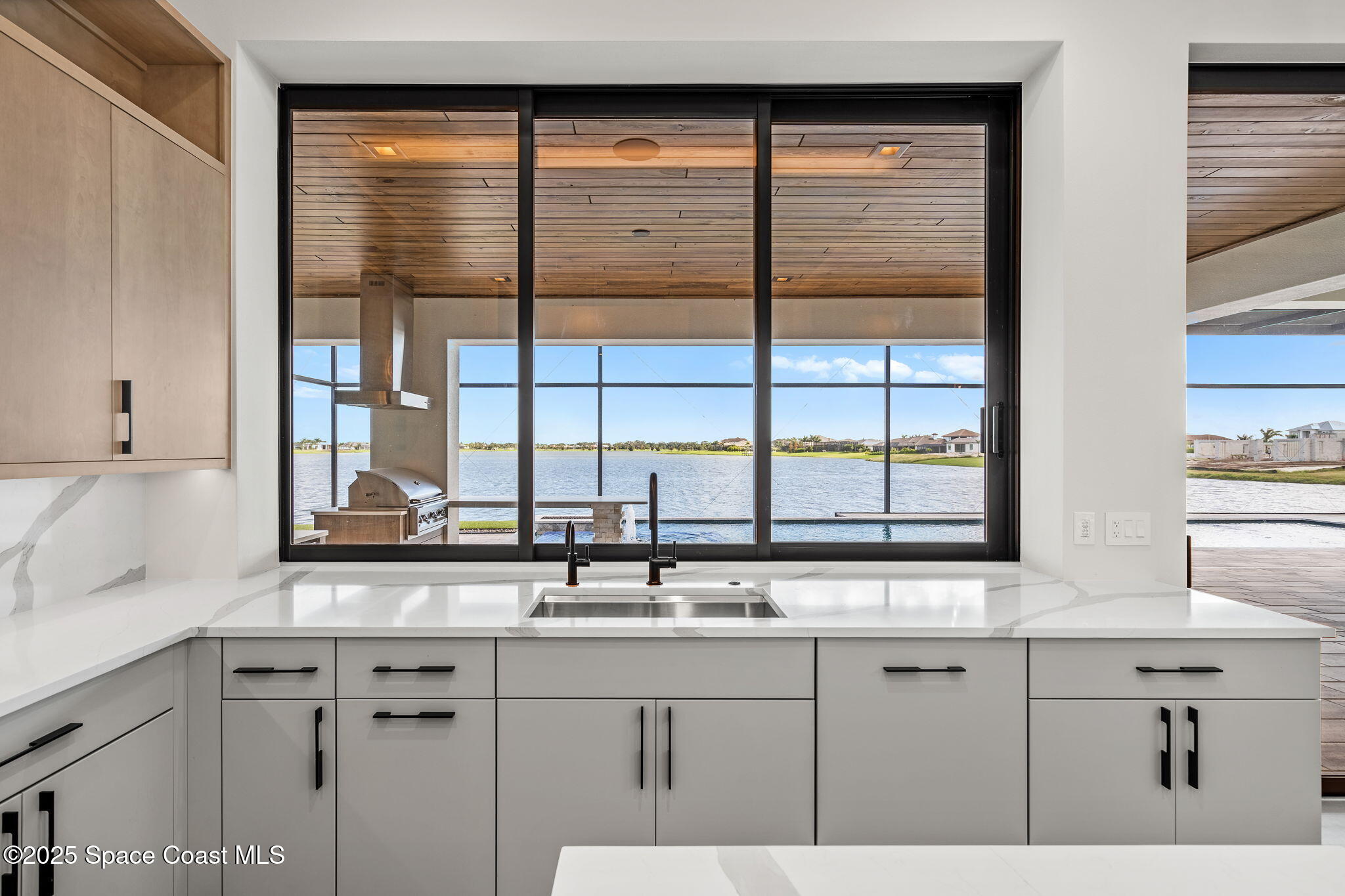 3717 Upper Floridian Way