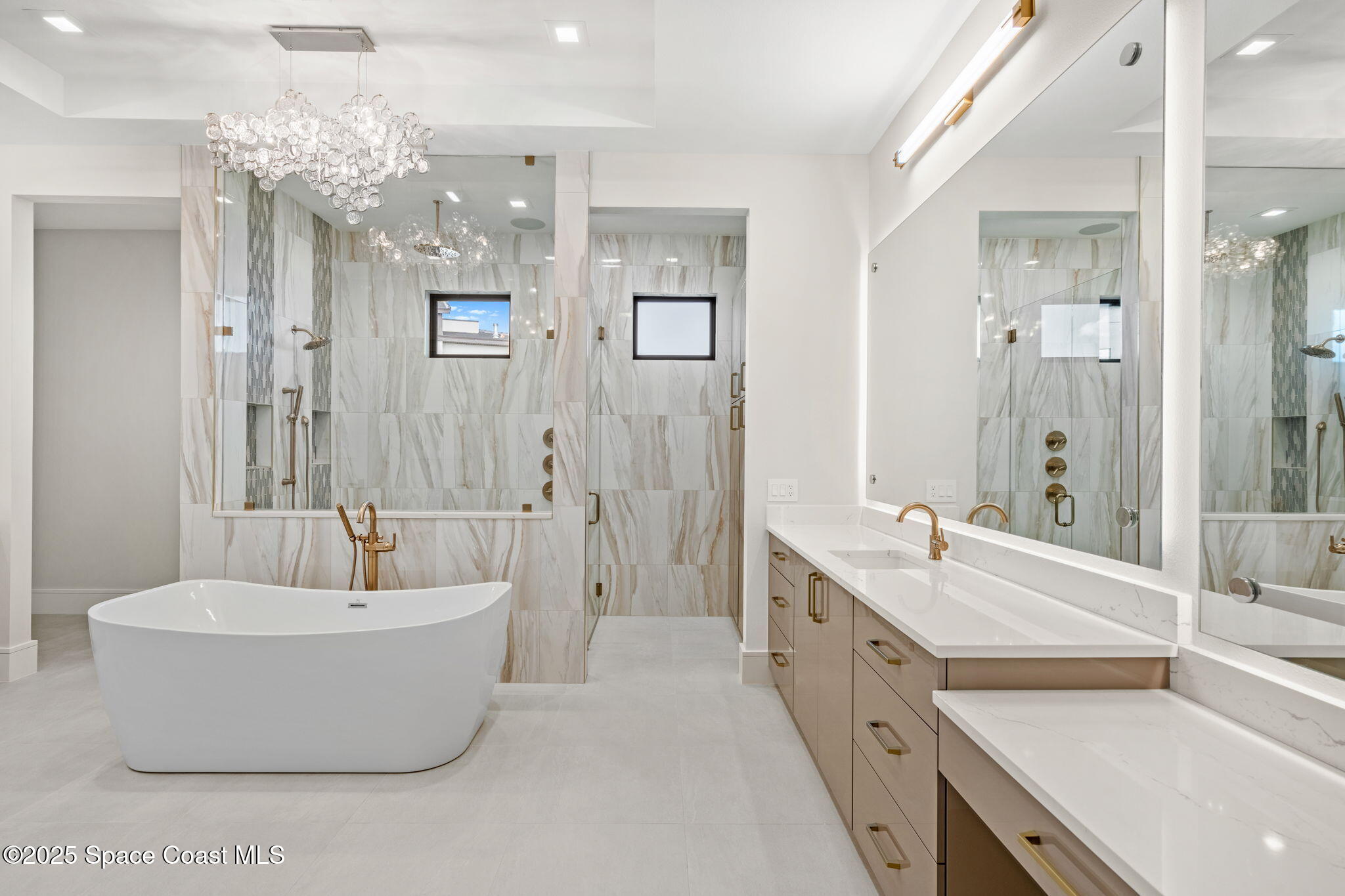 3717 Upper Floridian Way