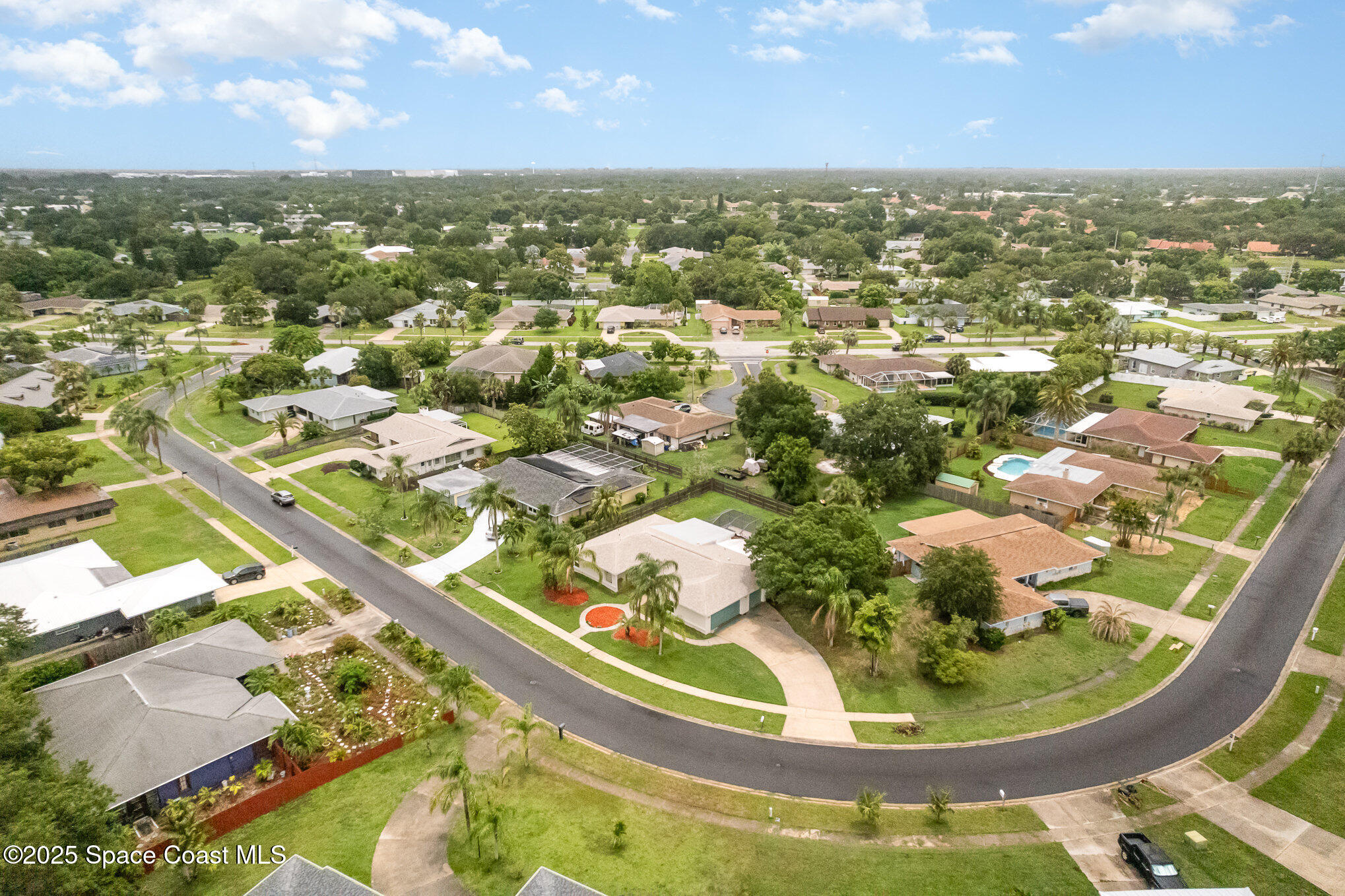 957 Waialae Circle NE