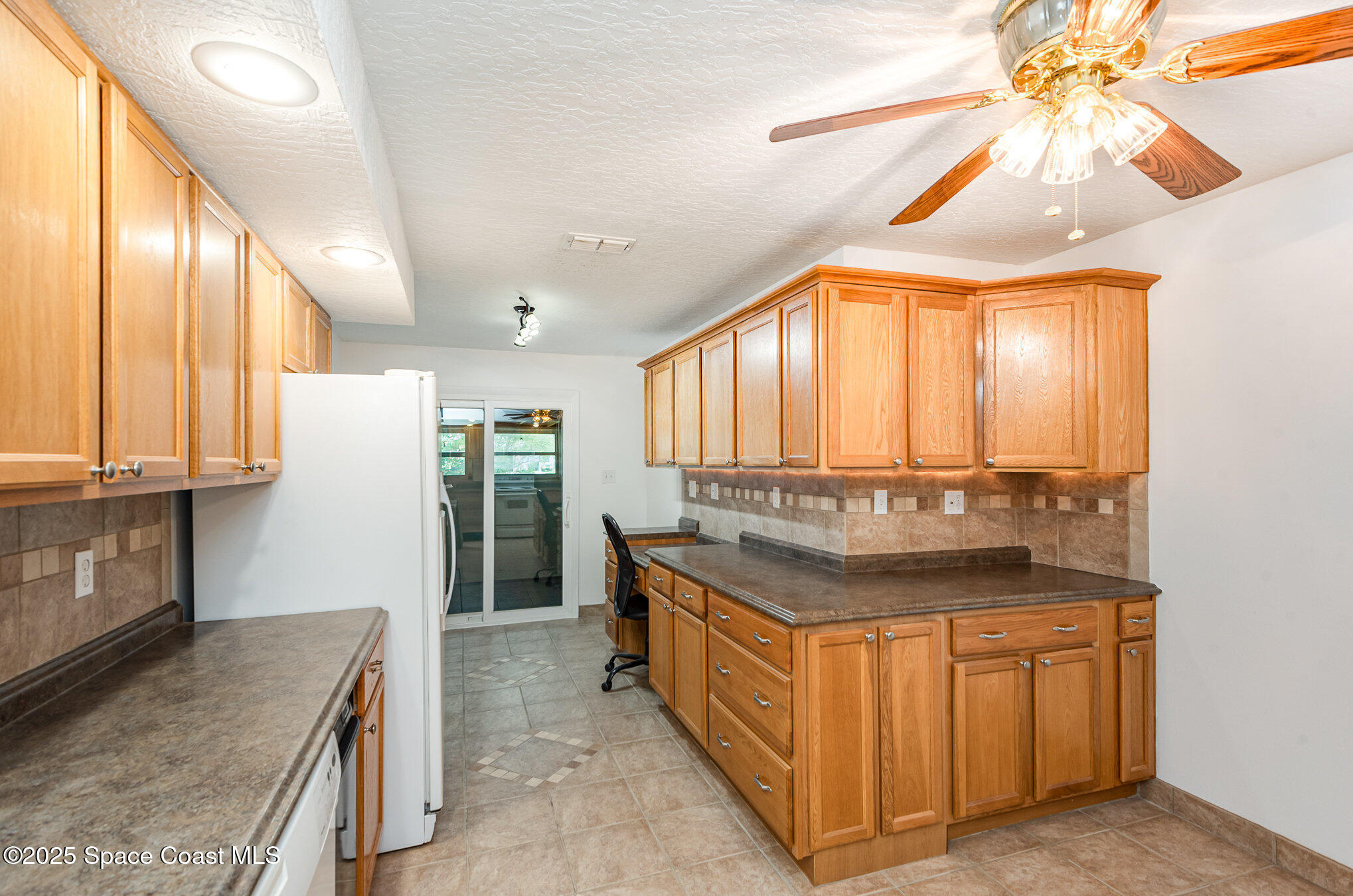 957 Waialae Circle NE