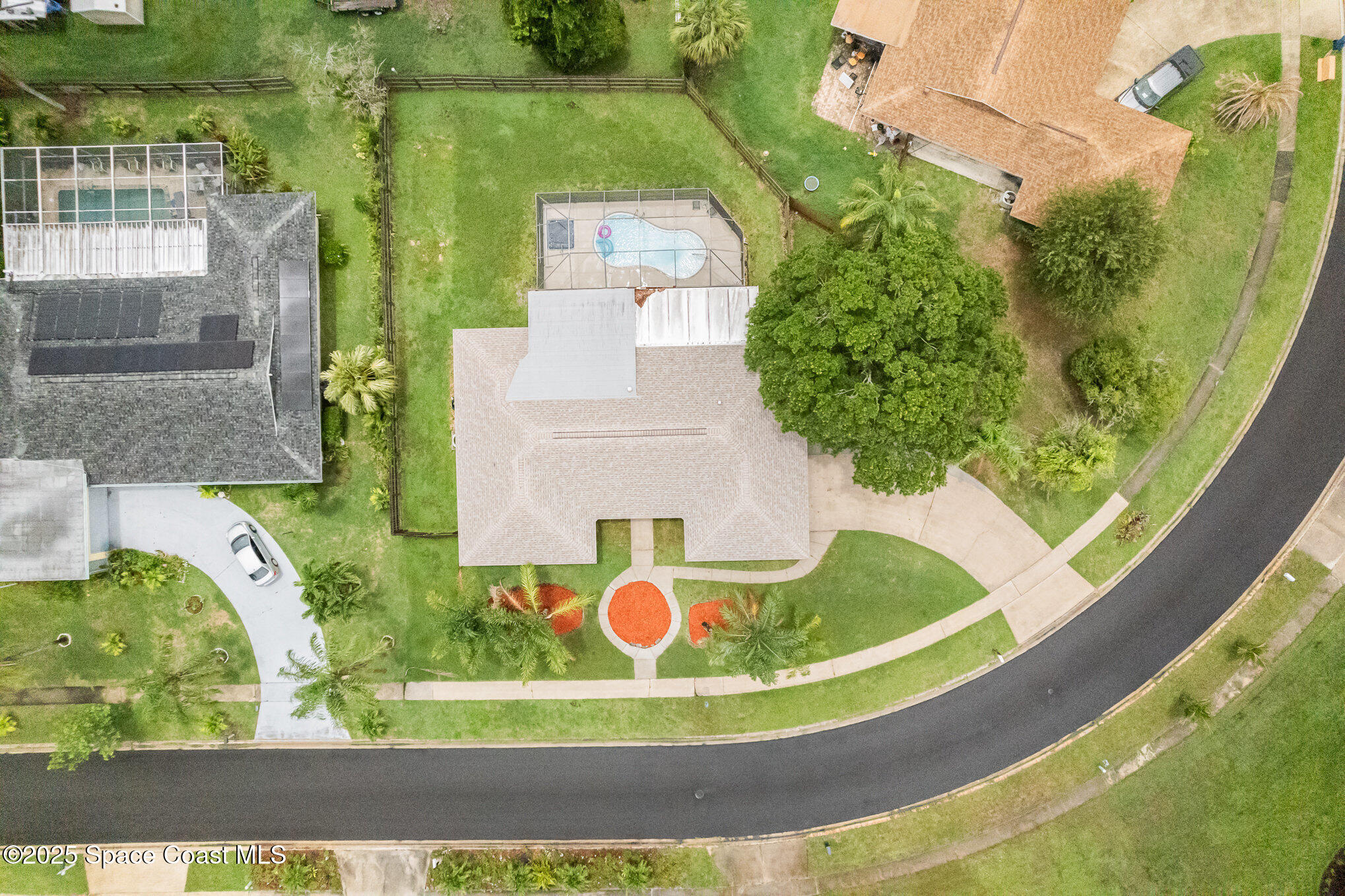 957 Waialae Circle NE