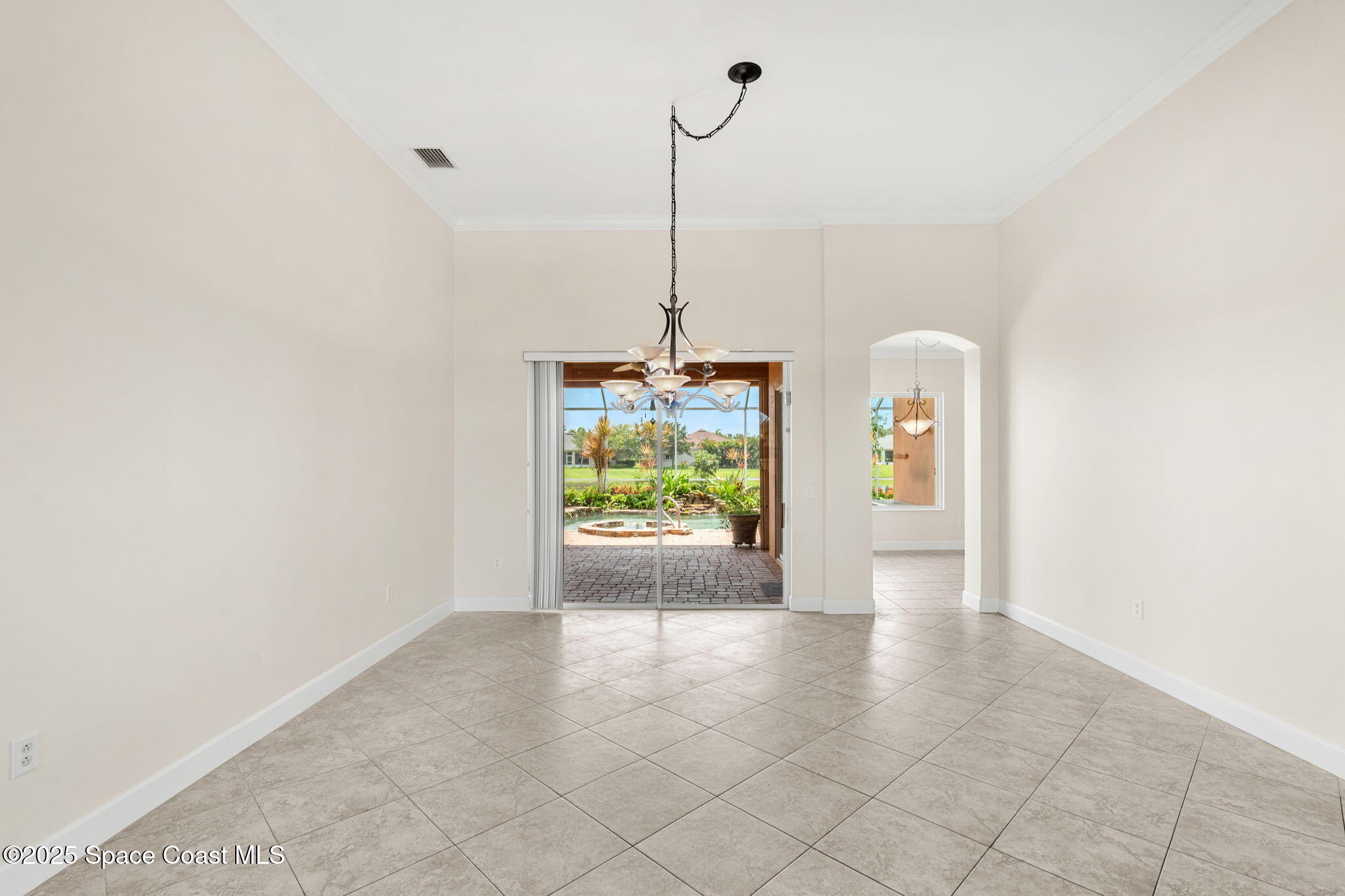 3121 Camberly Circle