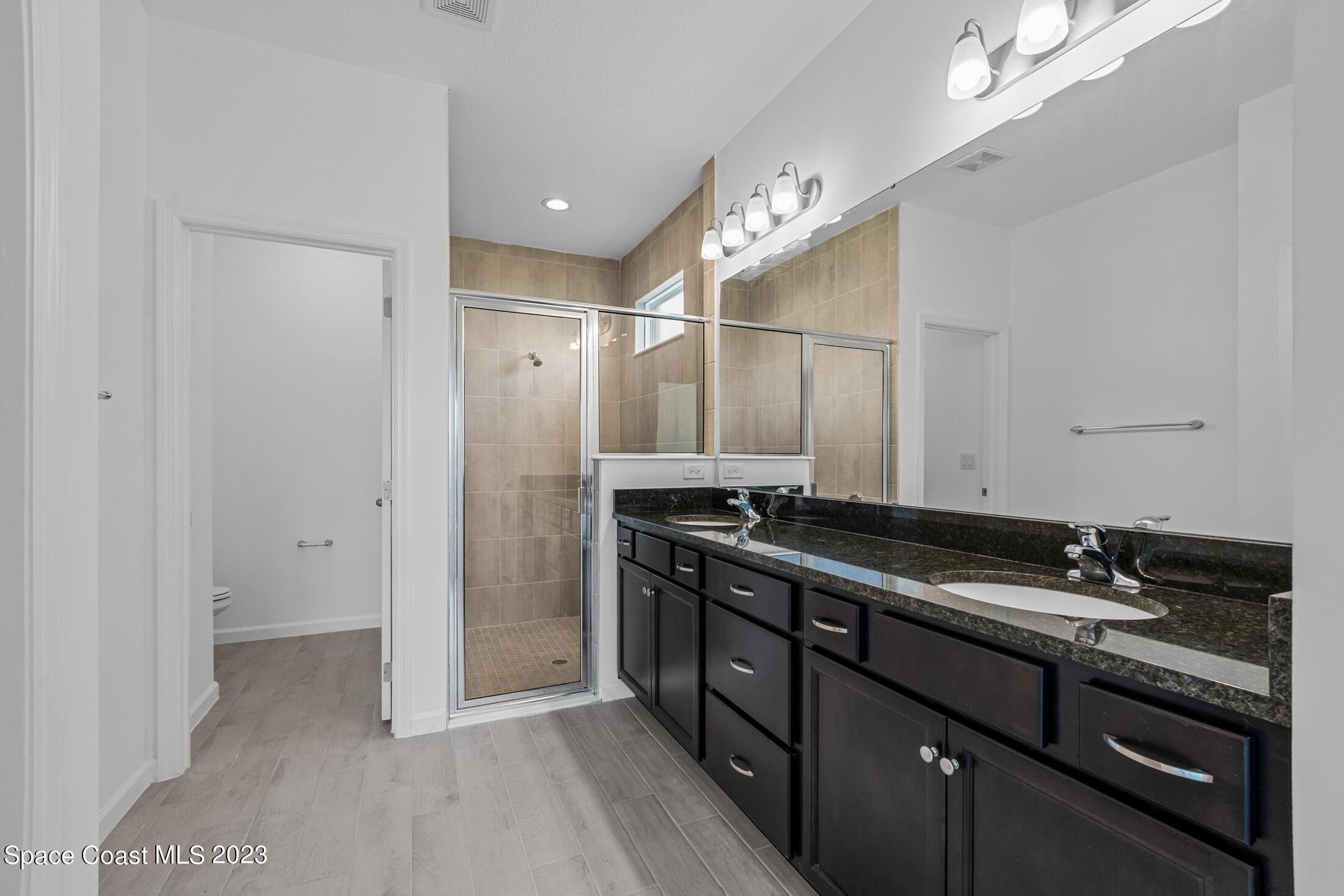 285 Loymer Circle