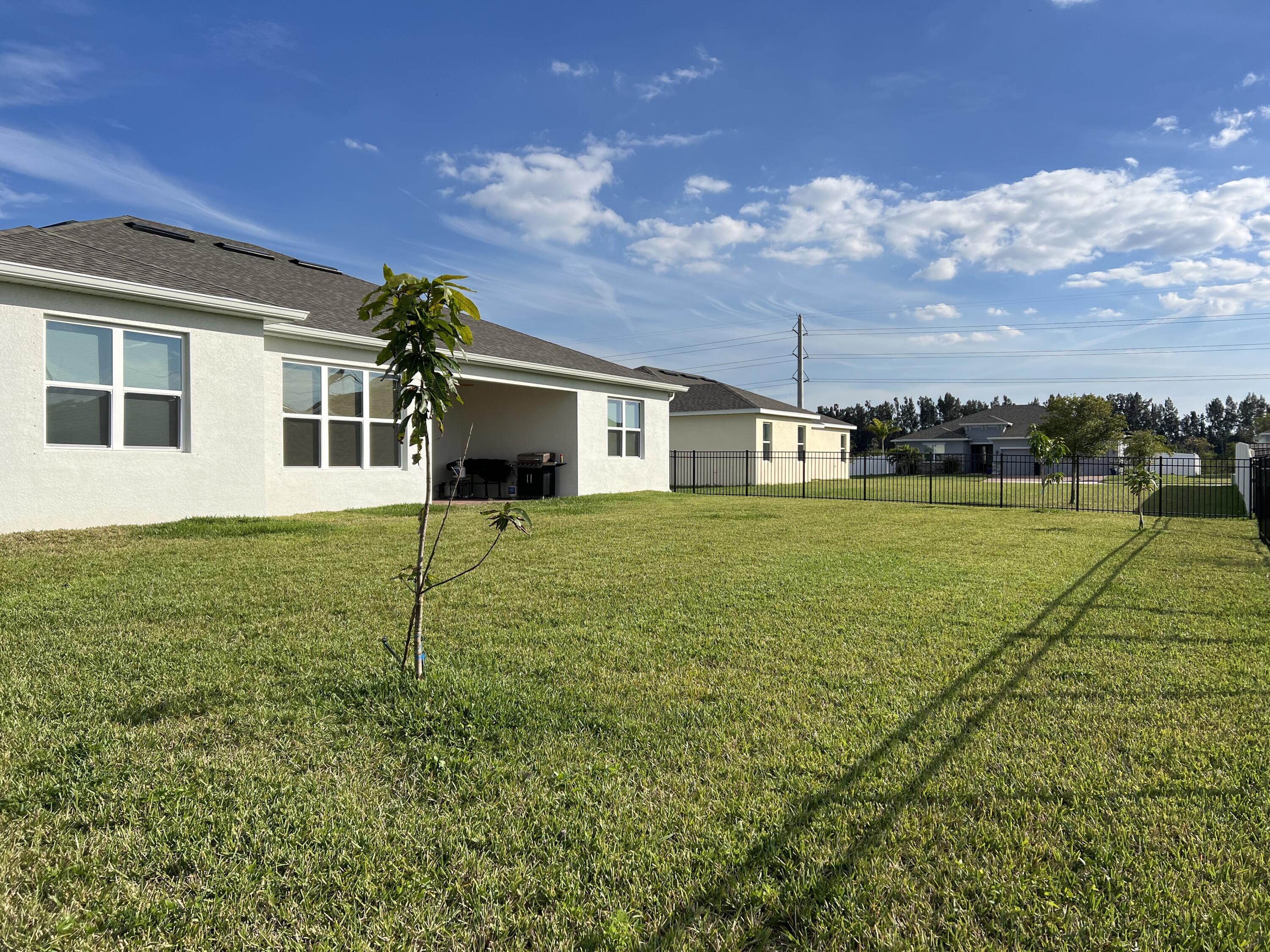 285 Loymer Circle