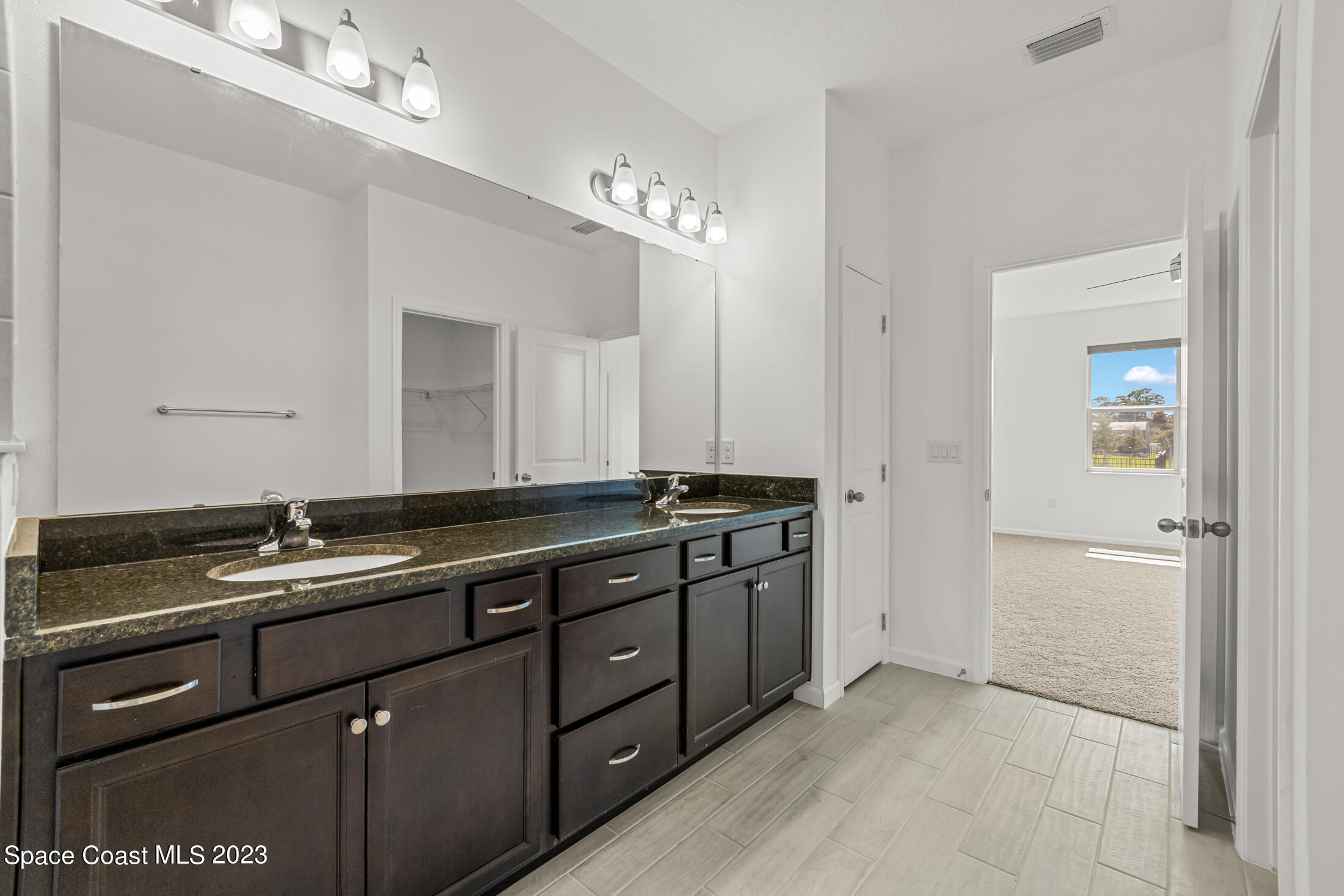 285 Loymer Circle