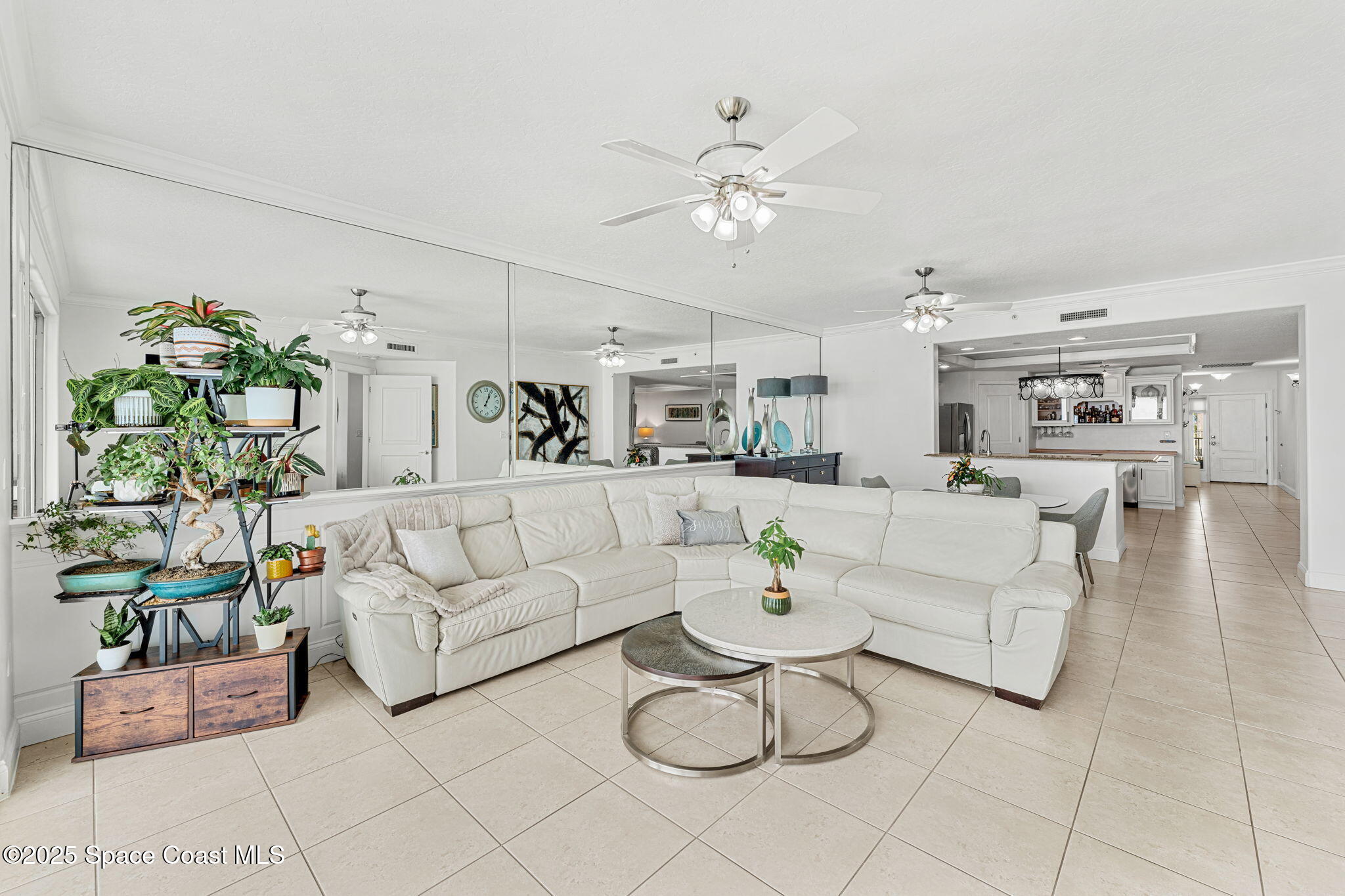 505 S Miramar Avenue, 2403