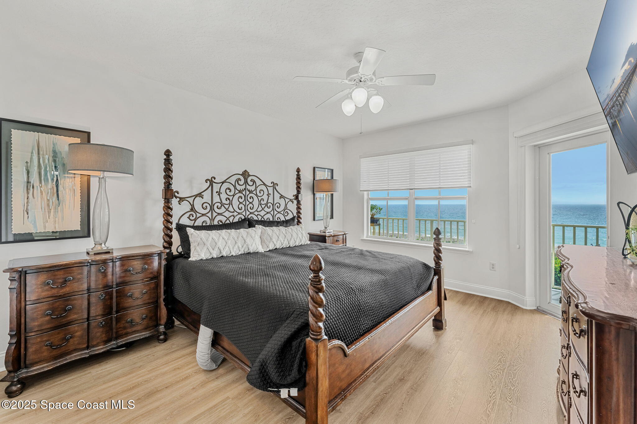 505 S Miramar Avenue, 2403