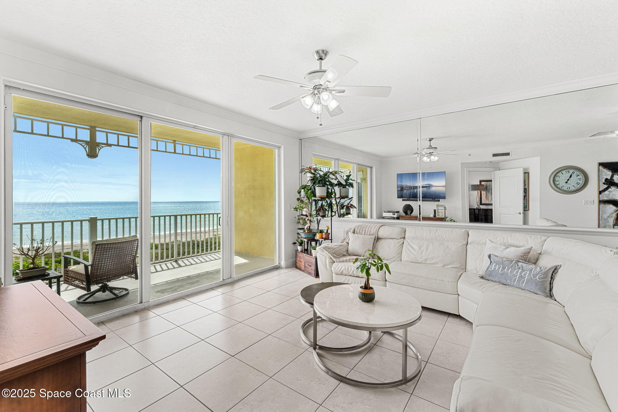 505 S Miramar Avenue, 2403