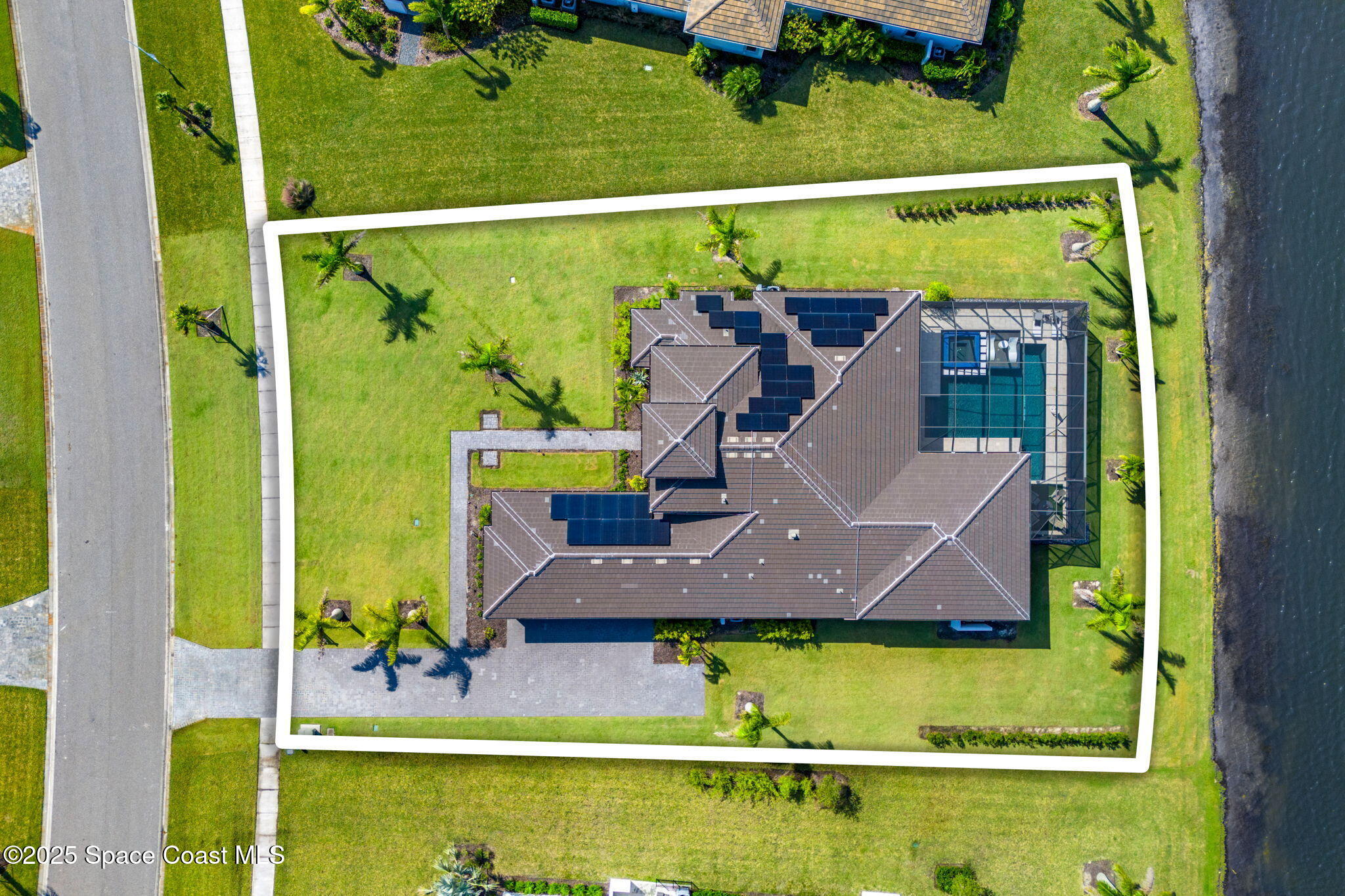 3768 Lake Adelaide Place