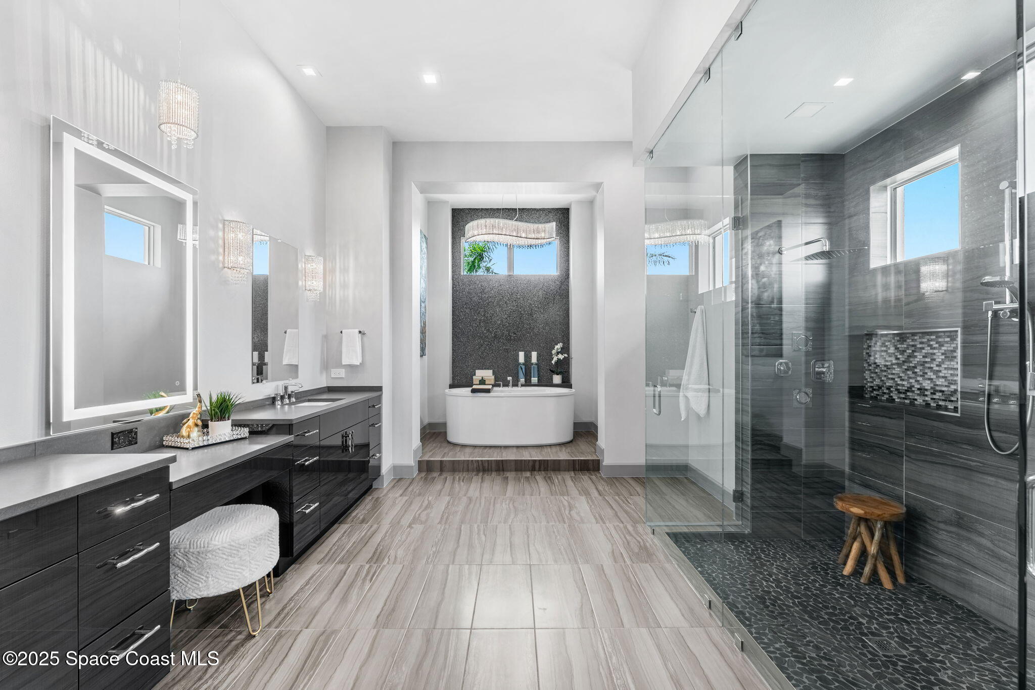 3768 Lake Adelaide Place