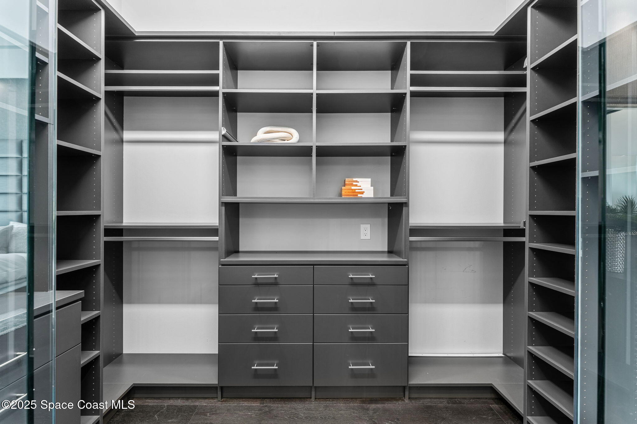 3768 Lake Adelaide Place