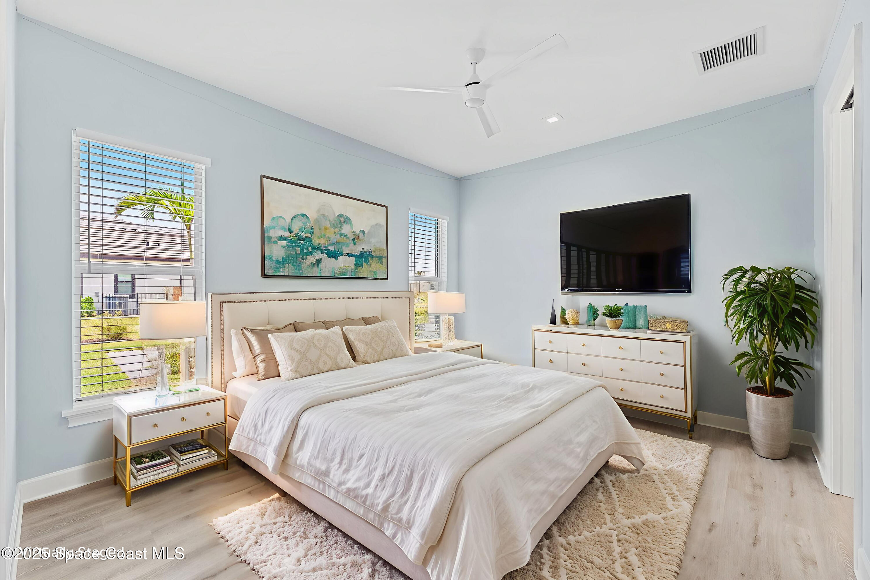 3768 Lake Adelaide Place