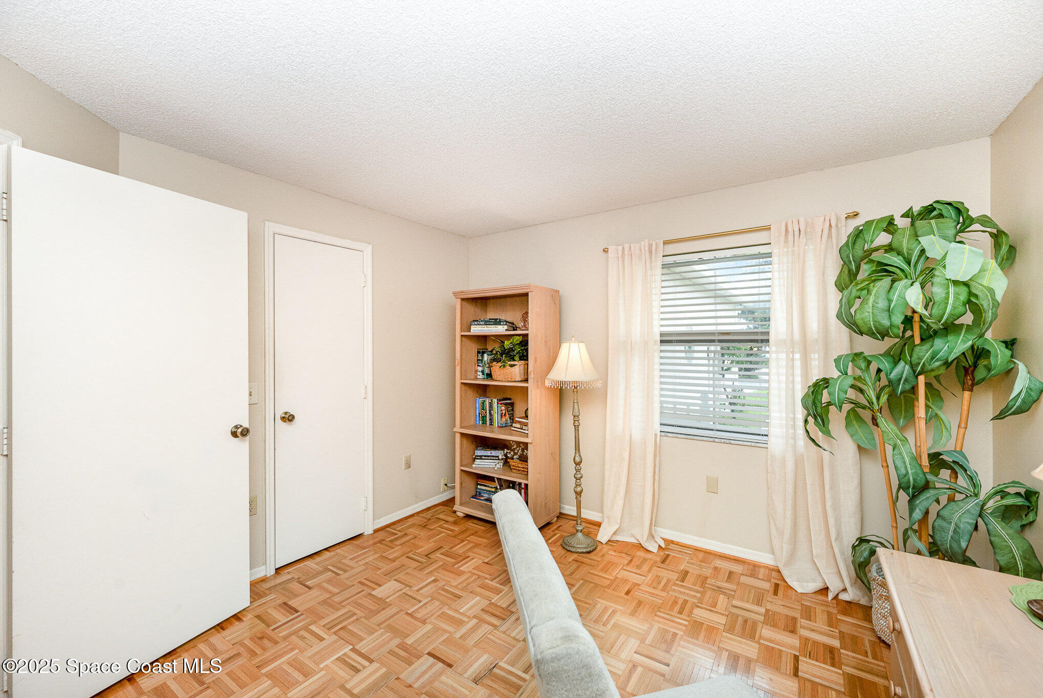 3033 Dunhill Drive