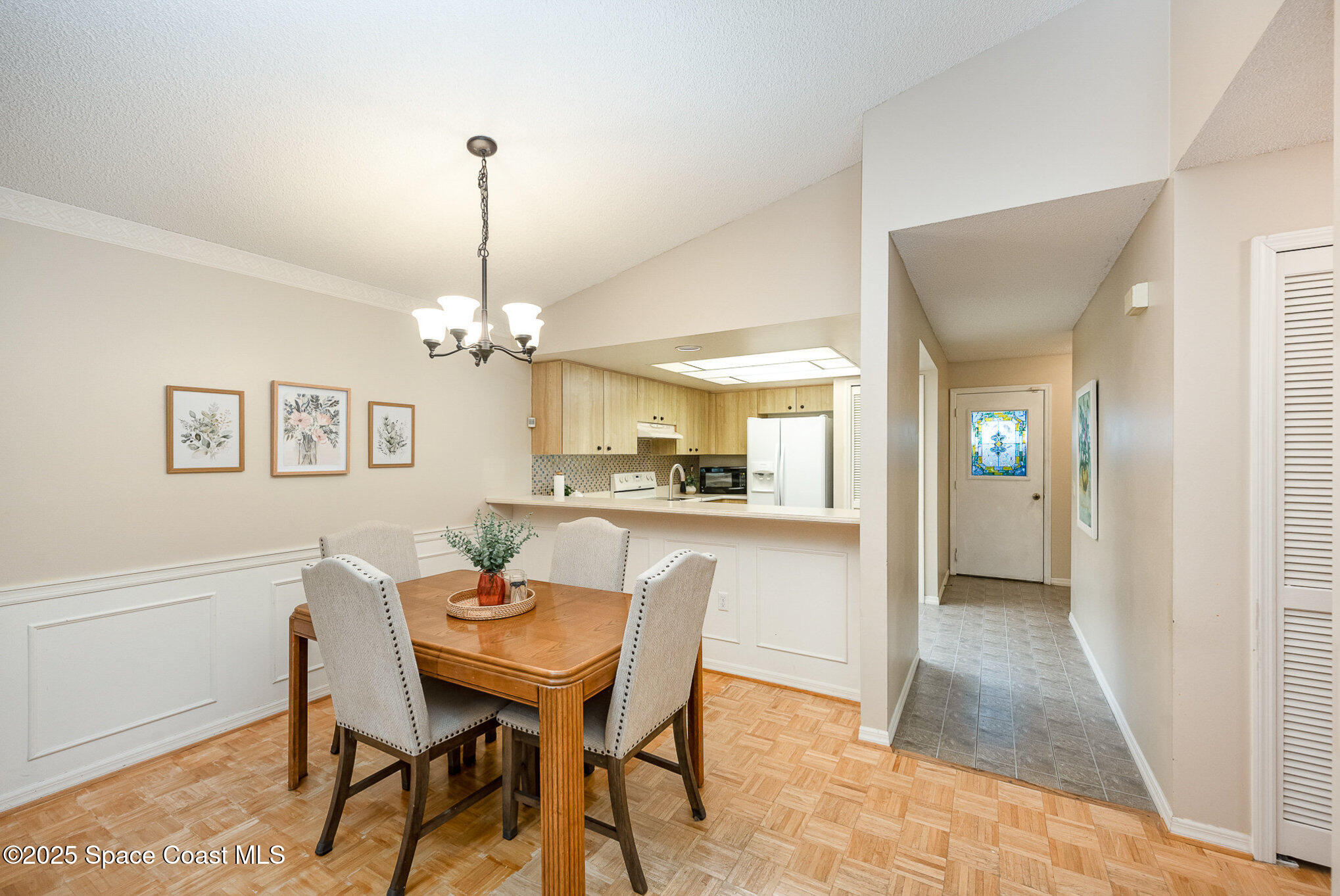 3033 Dunhill Drive