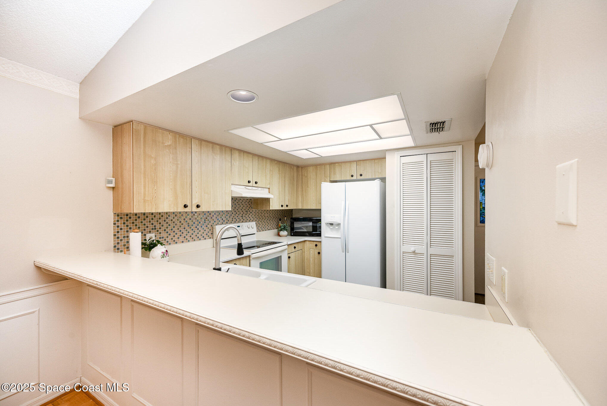 3033 Dunhill Drive