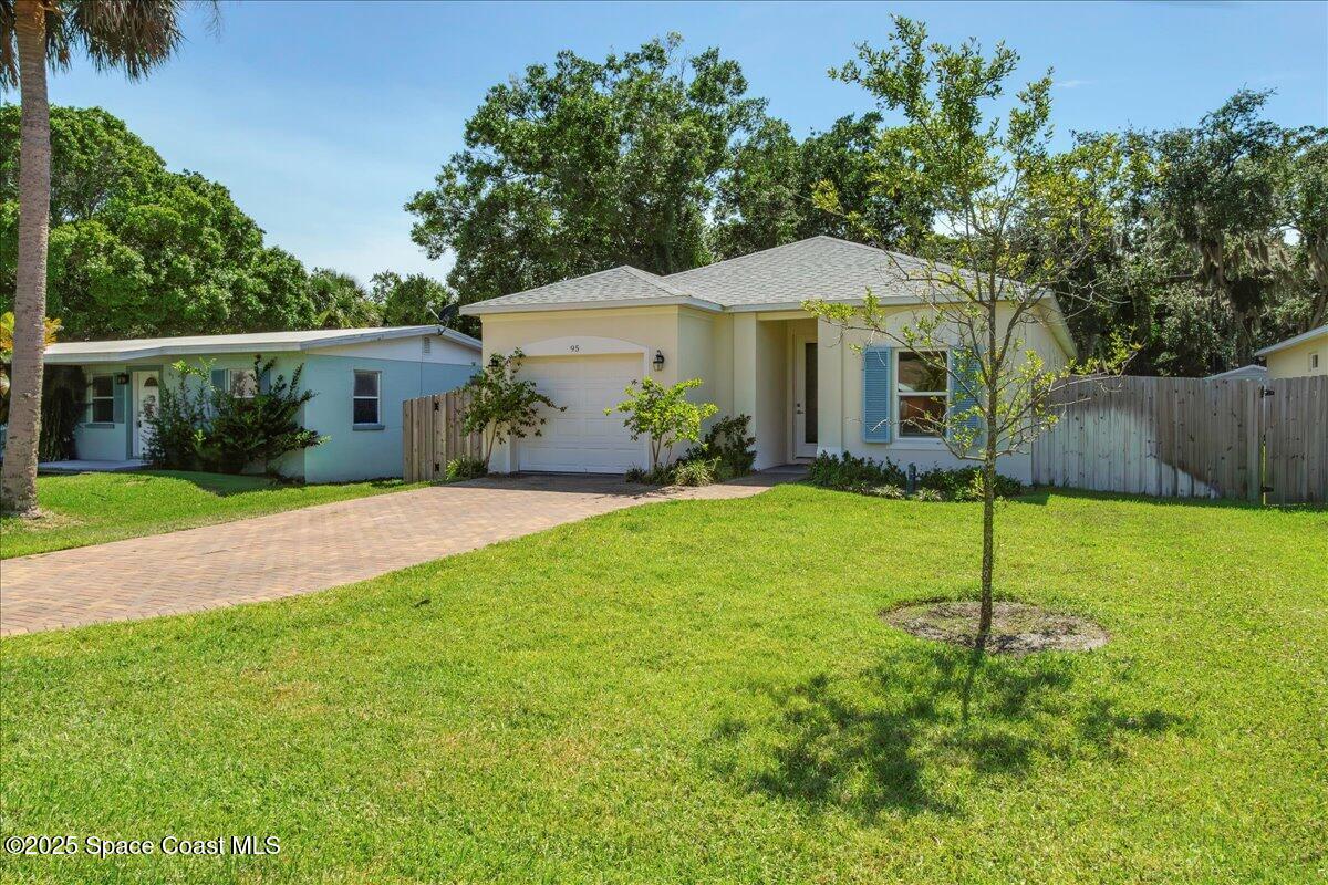 95 E Court
