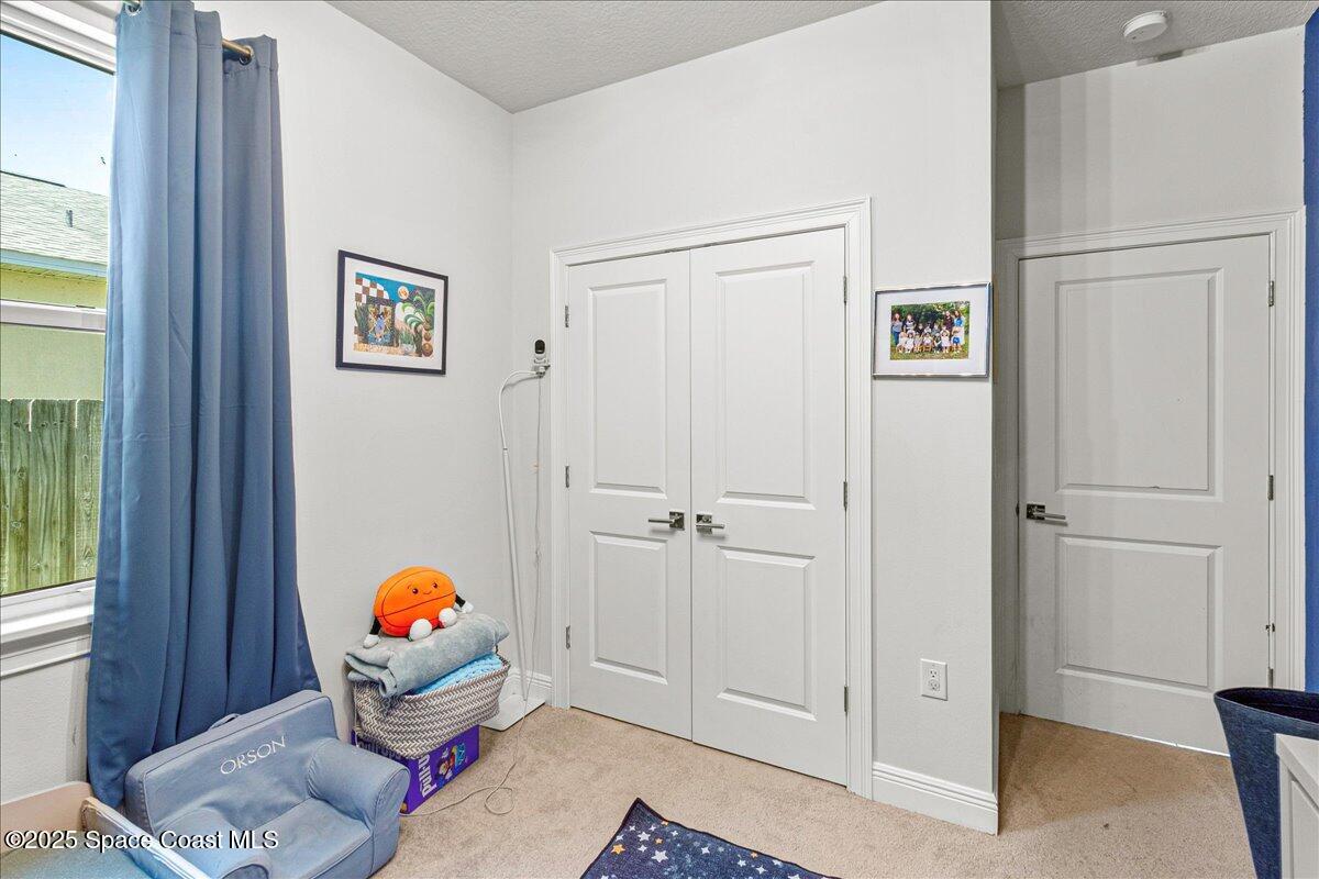 95 E Court