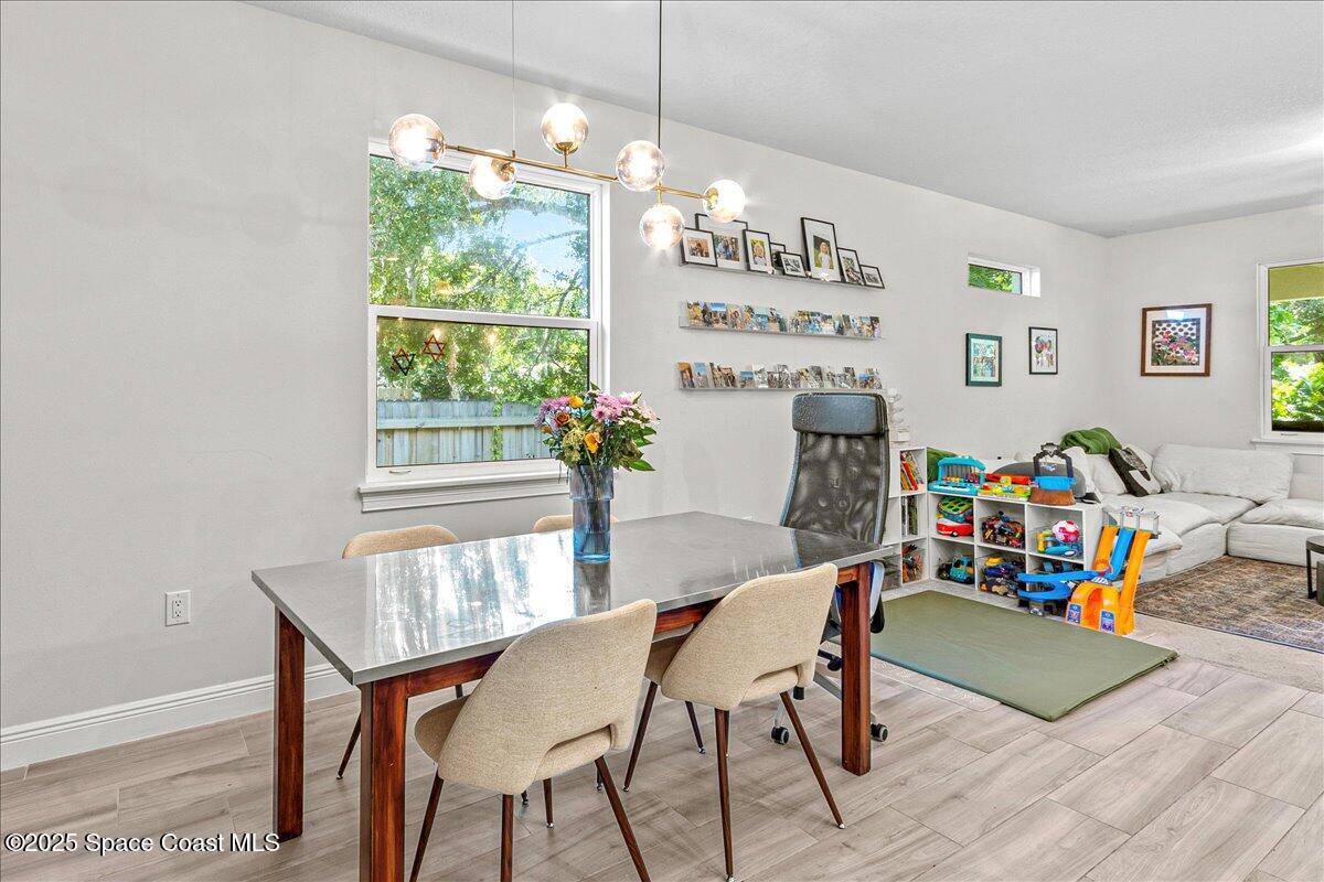 95 E Court