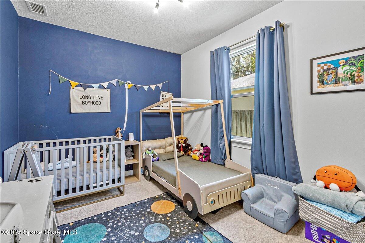95 E Court