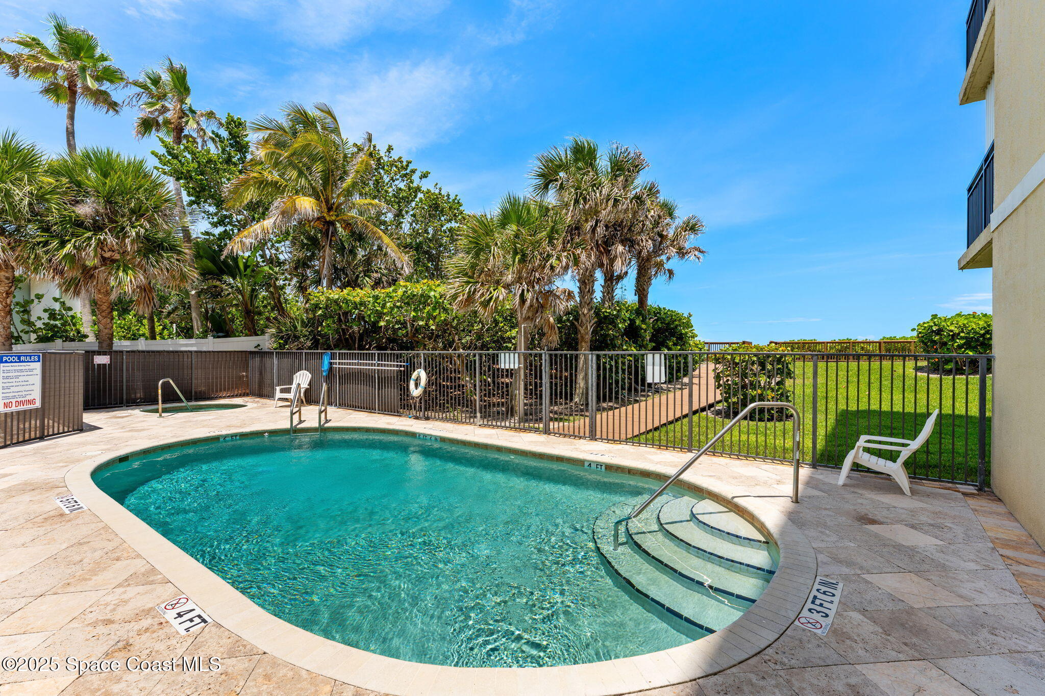 2375 S Atlantic Avenue, 601