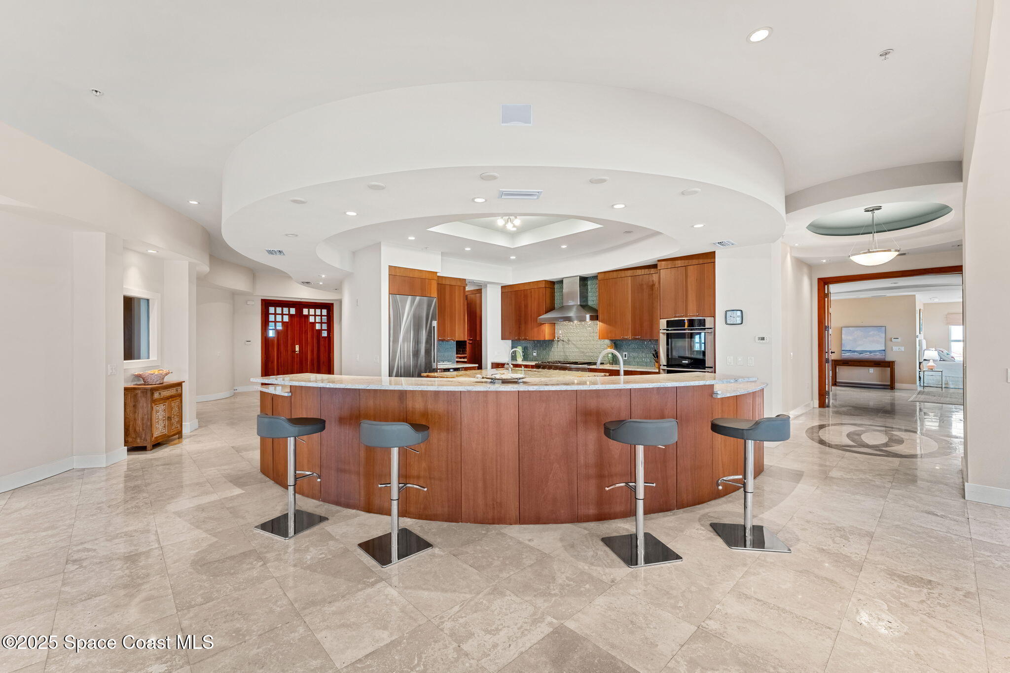 2375 S Atlantic Avenue, 601