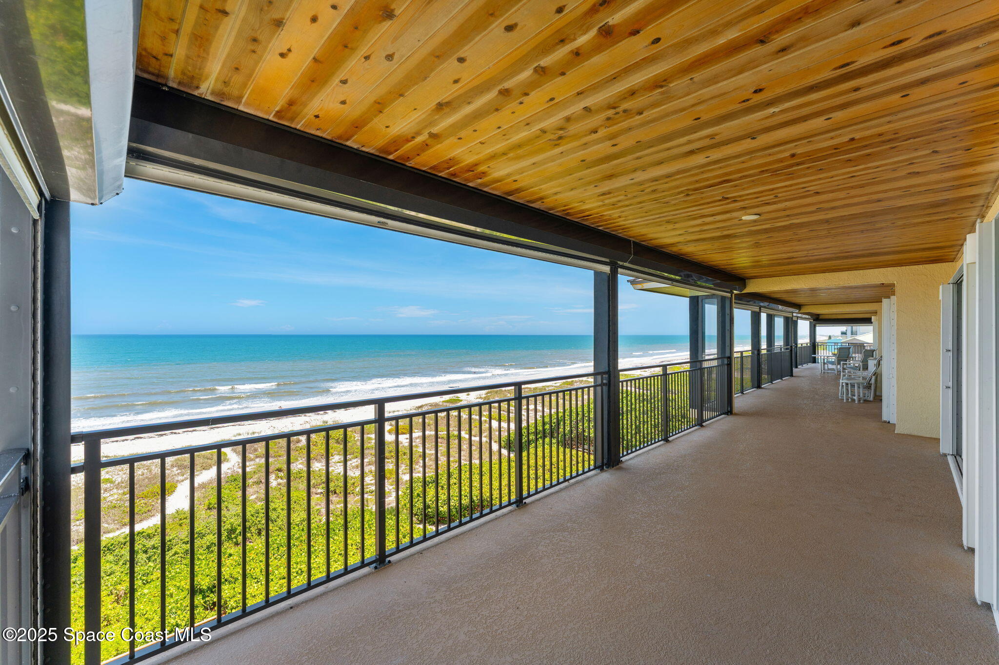 2375 S Atlantic Avenue, 601